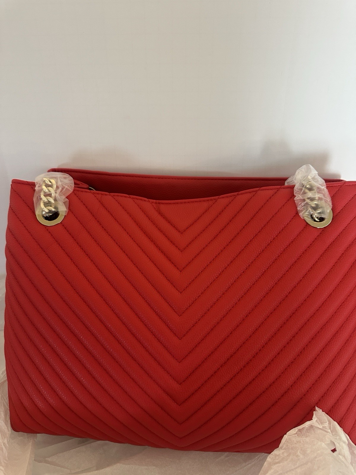 Victoria’s Secret Red Quilted Shoulder Bag Gold Chain Strap Detach Charm