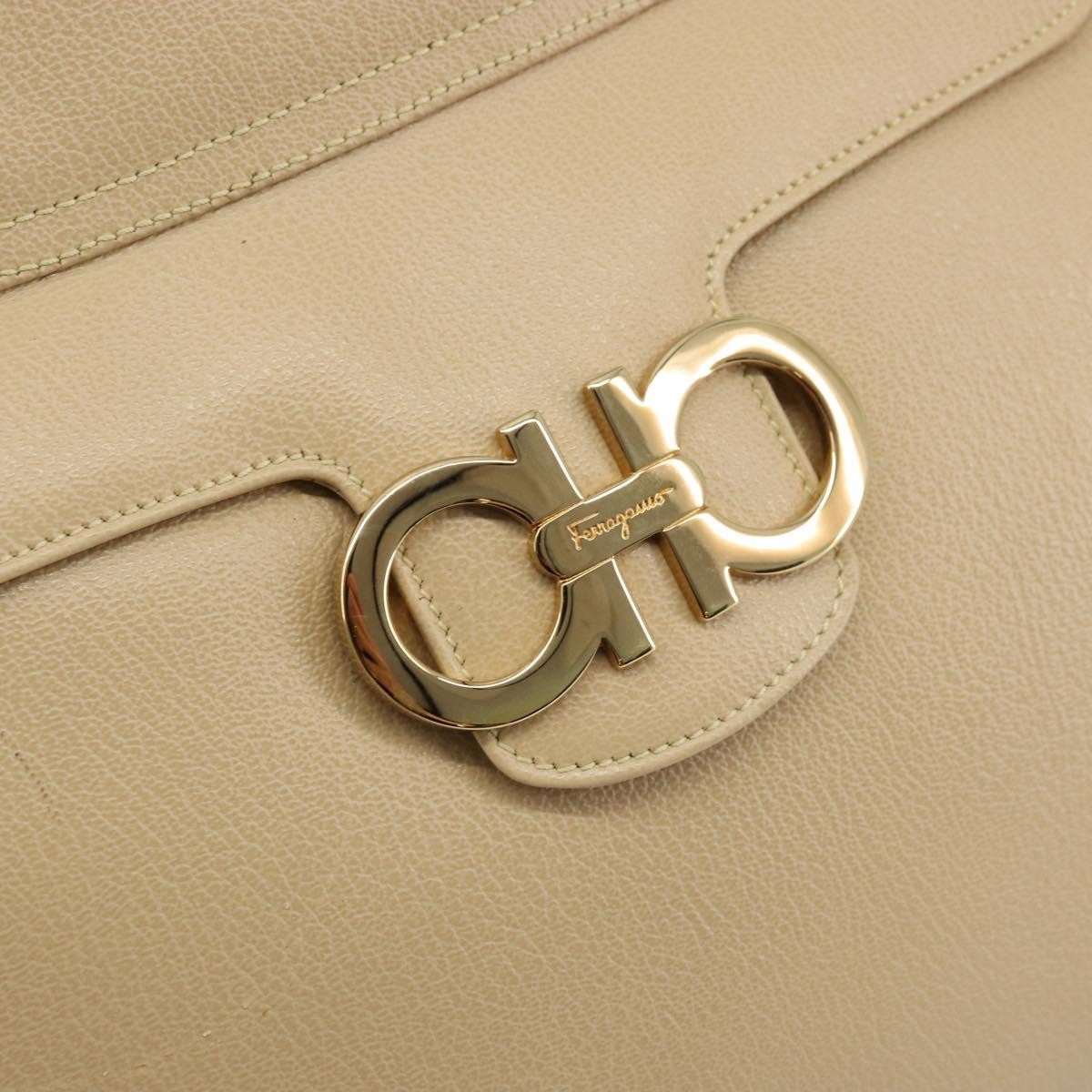 Salvatore Ferragamo Gancini Tote Bag Leather Beige Gold Auth hk3707