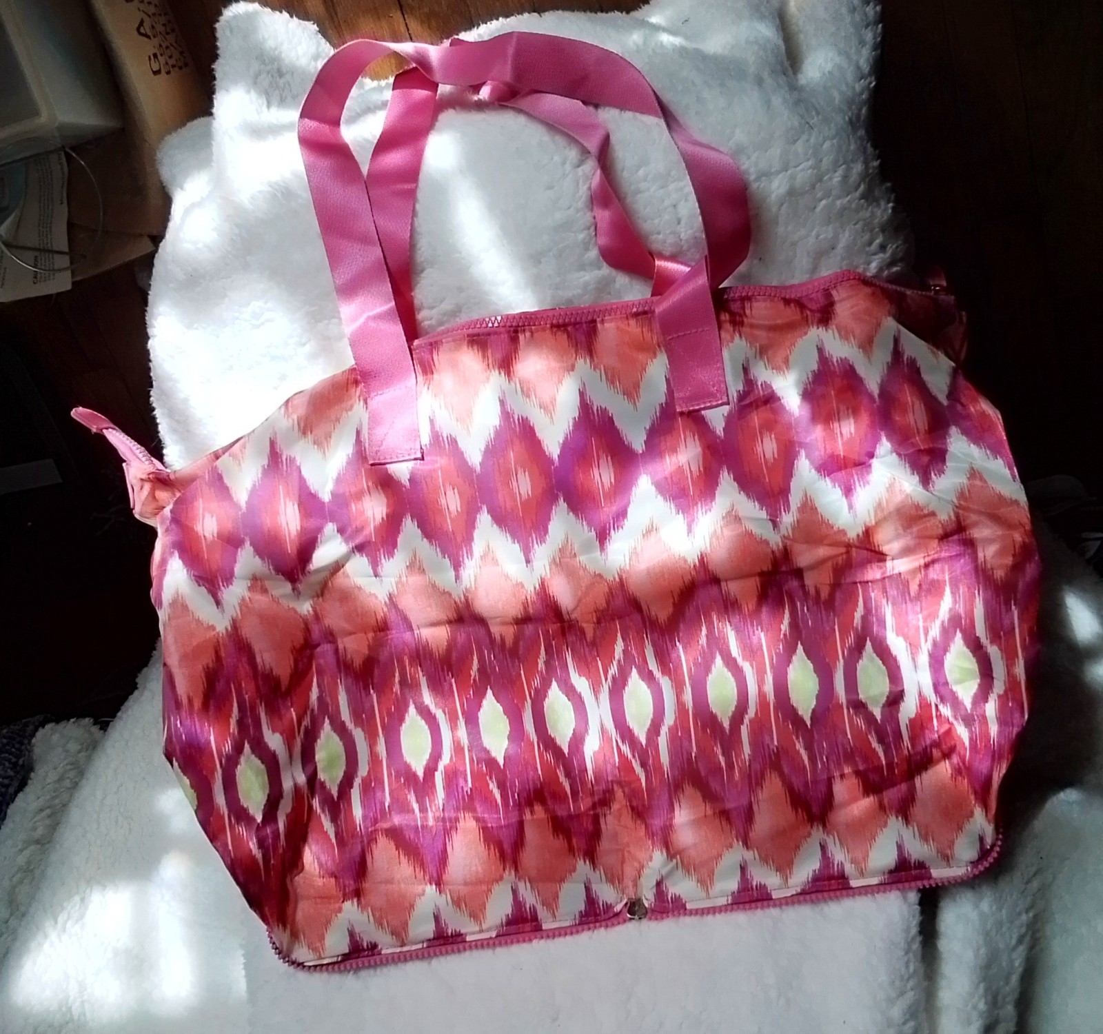 Chico’s Colapsable Bag/Tote Pink, Orange Flame Nearly New
