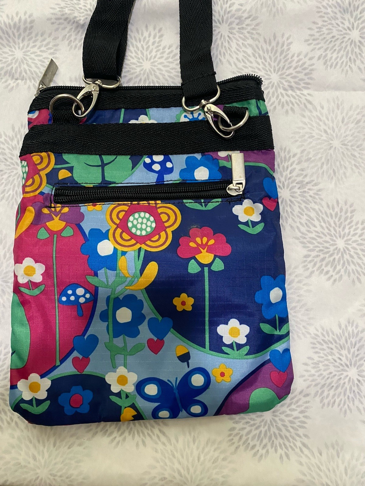 Donna Moore Multicolor Floral Crossbody Bag Multi-Zip Pockets Silver Hardware