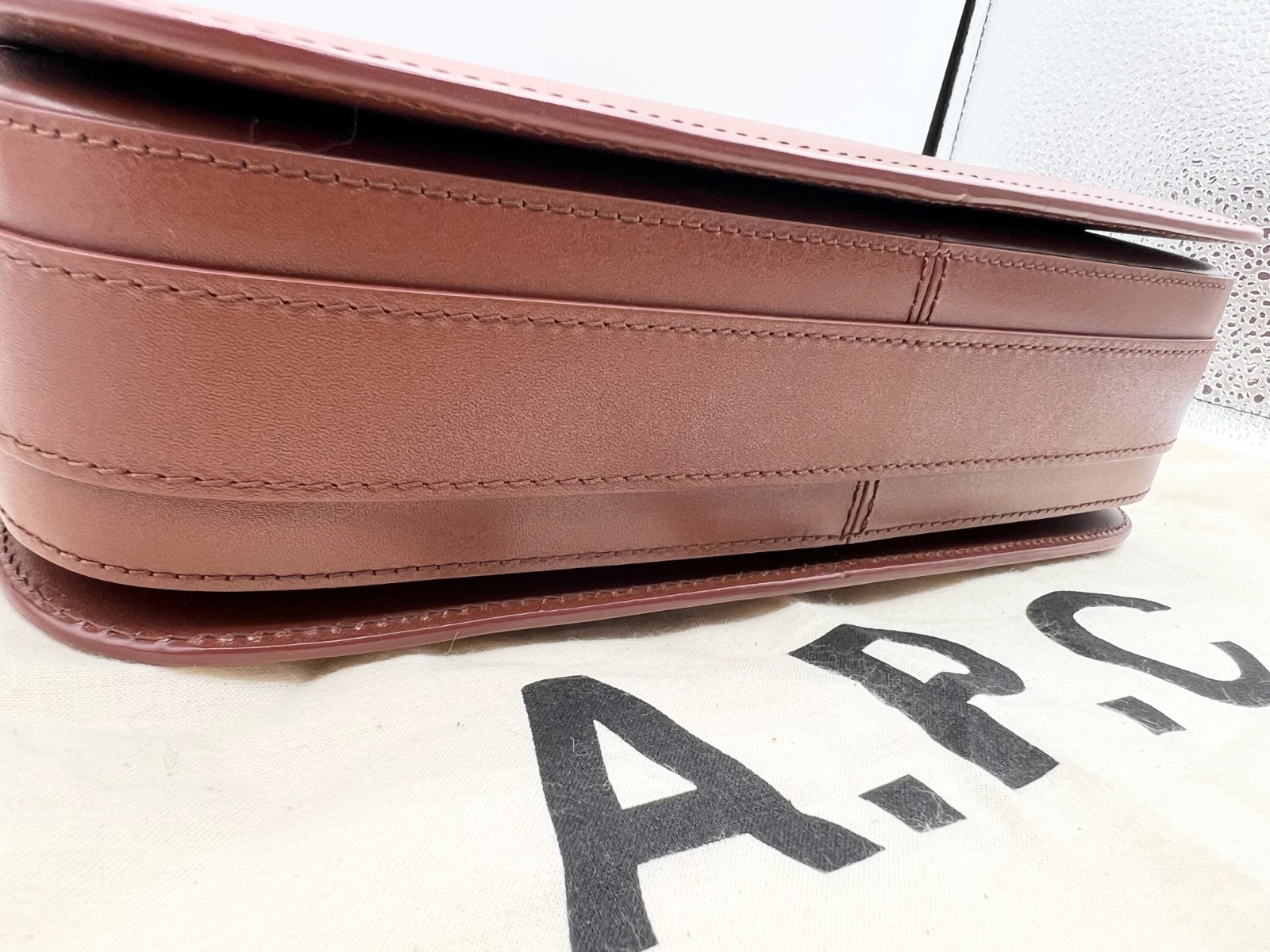 A.P.C. Large Grace Bag Hazelnut Brown Color in Smooth Leather – Crossbody Bag