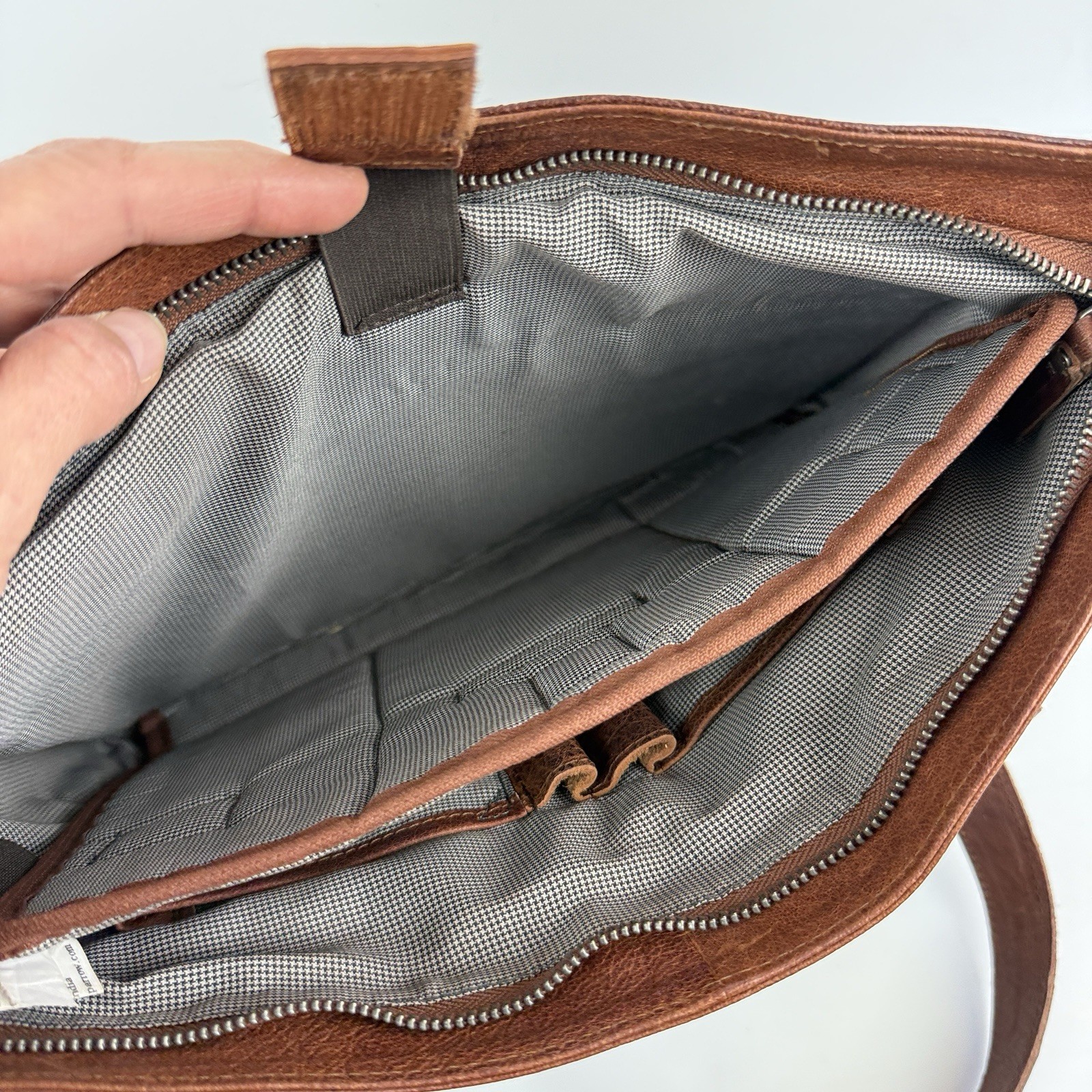 Spikes & Sparrow brown genuine leather laptop shoulder bag various pockets