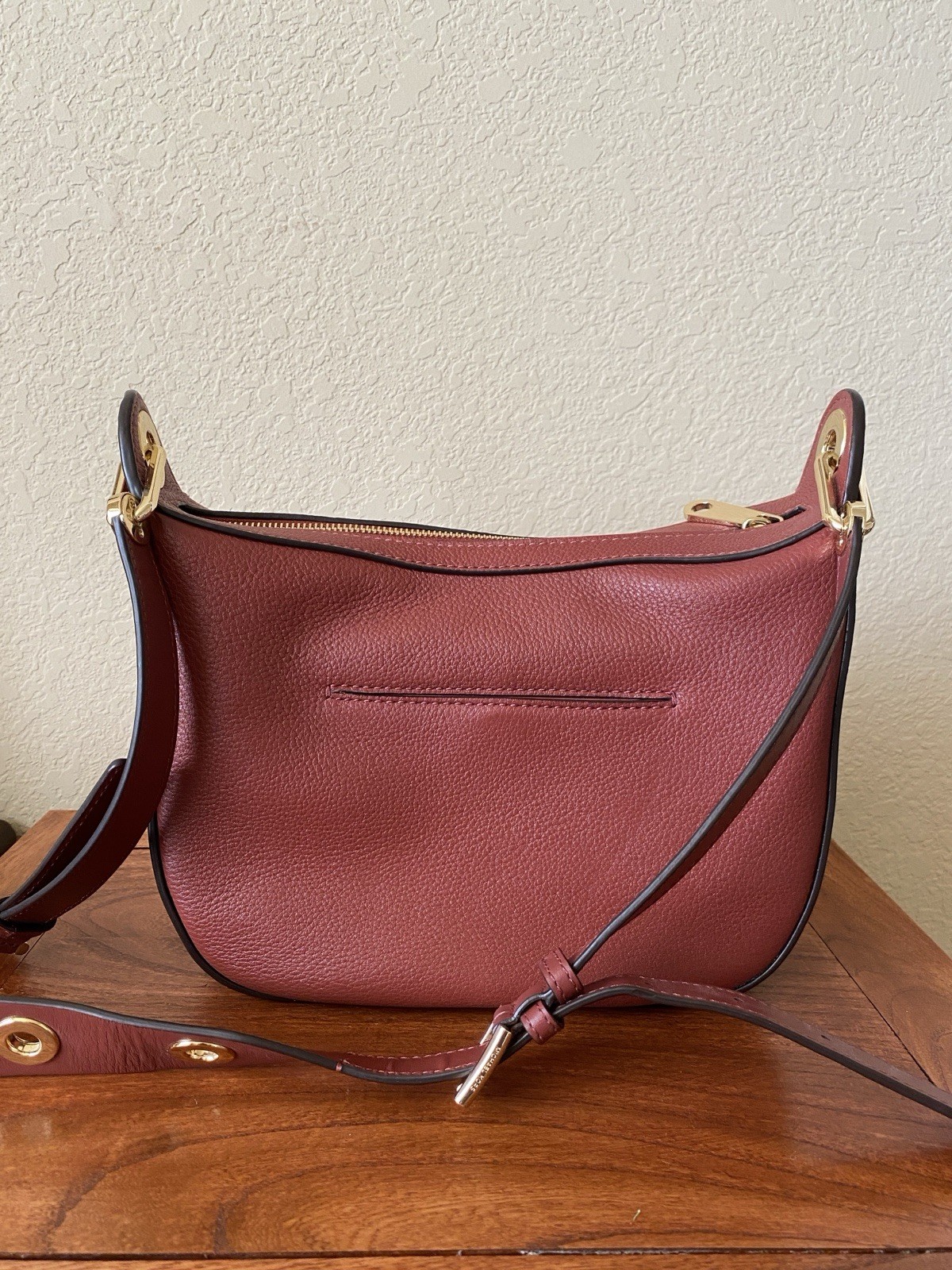 Michael Michael Kors Raven Medium Messenger Crossbody Leather Bag Brick