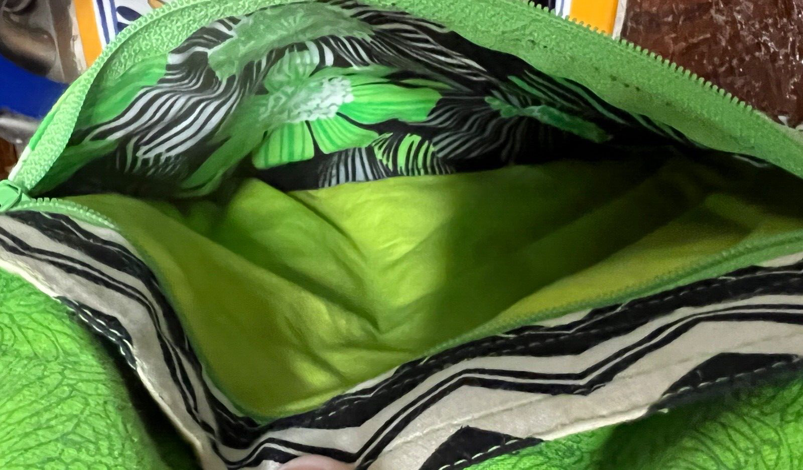 Unbranded Green, Black & White Floral Cotton Zipper Crossbody Purse