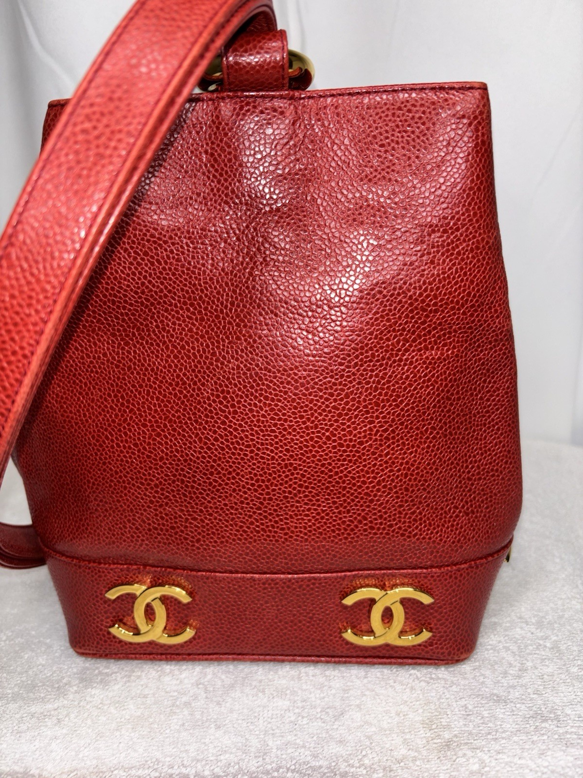 Vintage Chanel Red Caviar Leather CC Logo Shoulder Bag Gold Hardware
