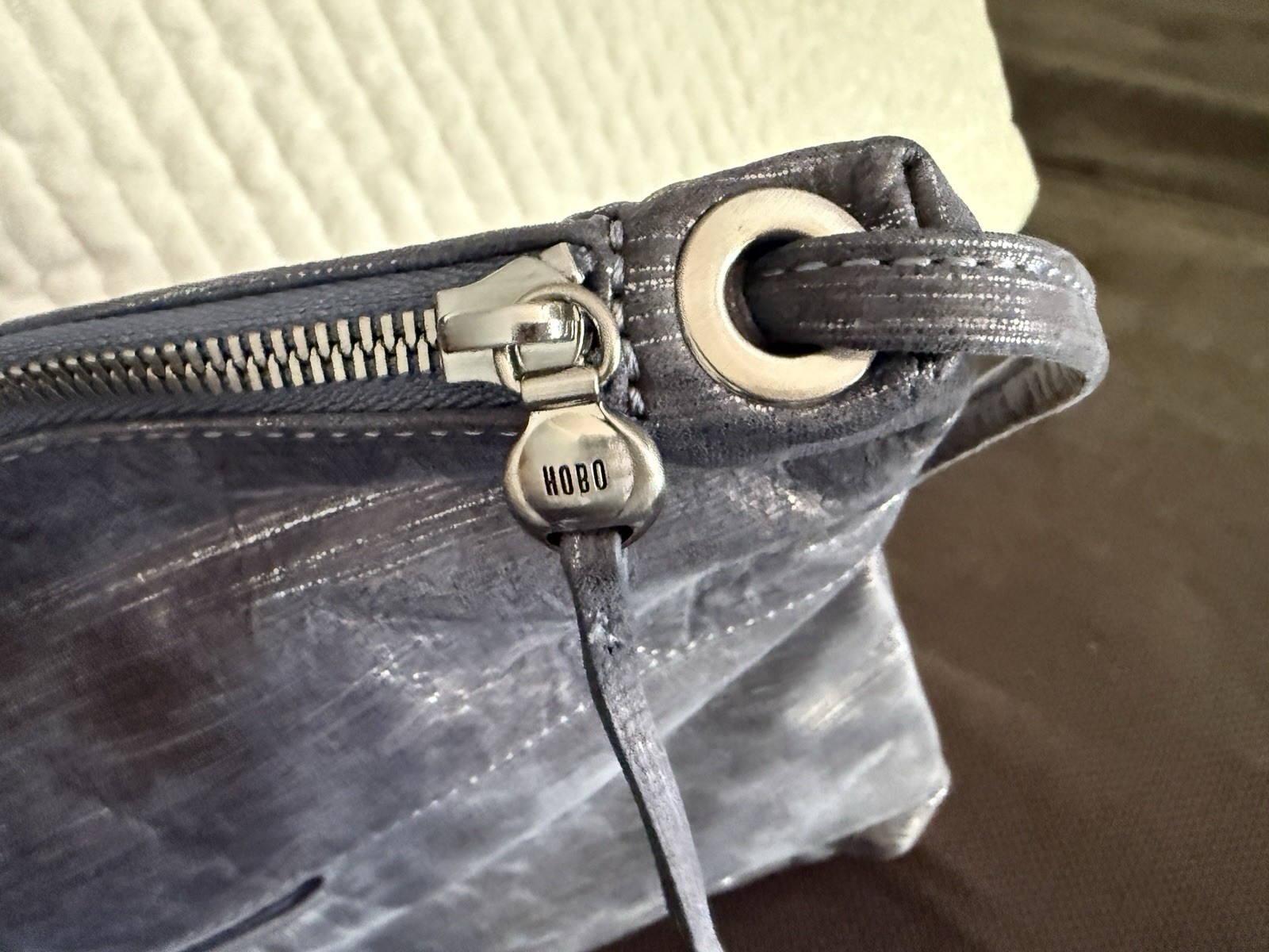 Hobo International LGray Metallic Crossbody Bag Zip Top Adjustable Strap Pockets