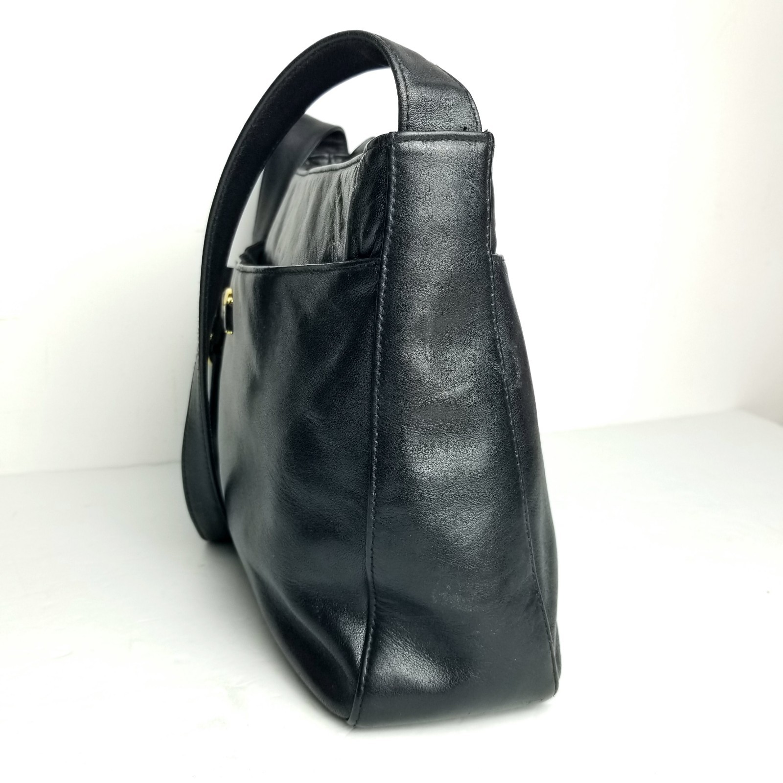 Etienne Aigner Black Genuine Leather Shoulder Bag Gold Tone Logo Classic