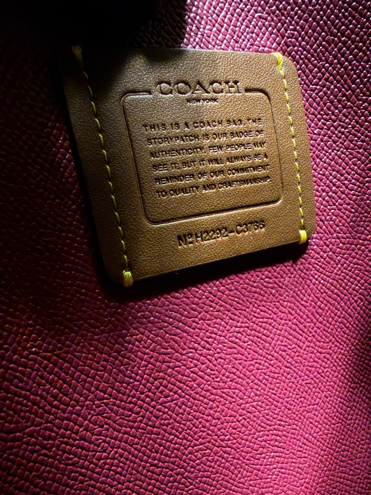 Coach Willow Bucket C3766 Small Colorblock Cherry Red Bag 3 Compartments Elegant