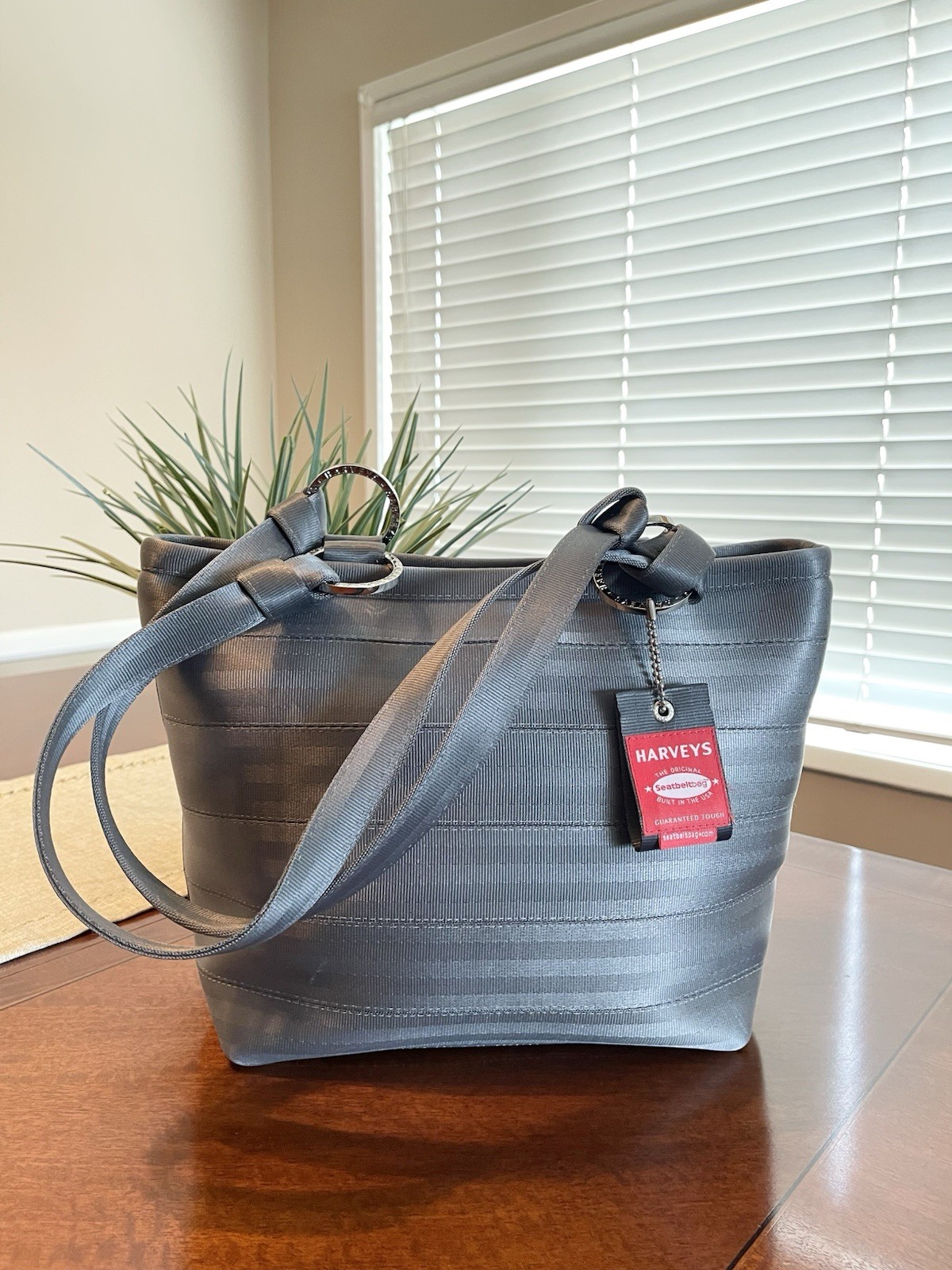 Harvey’s Original Seatbelt Carriage RIng Tote Shoulder Bag Silver/Gray NWOT