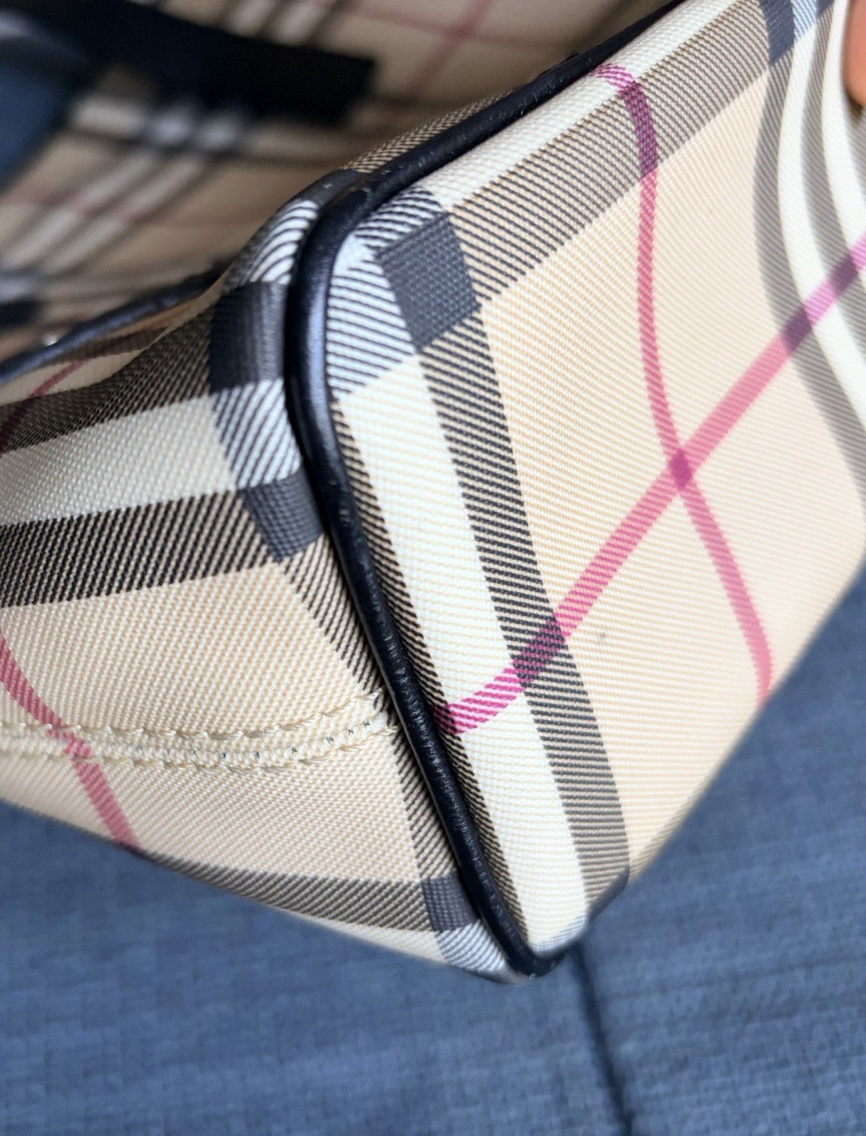 Burberry Beige Black Red Plaid Tote Bag Medium Silver Hardware Zip Inner Pockets