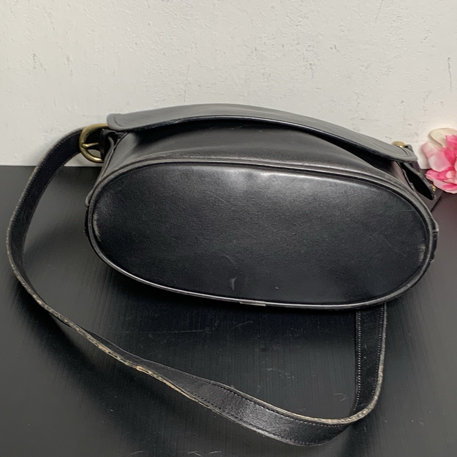 COACH – VTG Black Leather Fletcher Saddle Shoulder Bag – No. B5C-4150