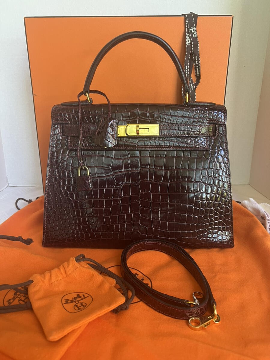 Sublime…Vint HERMES Bordeaux Poro Croc 28 cm Kelly Sellier GHW Shoulder Strap