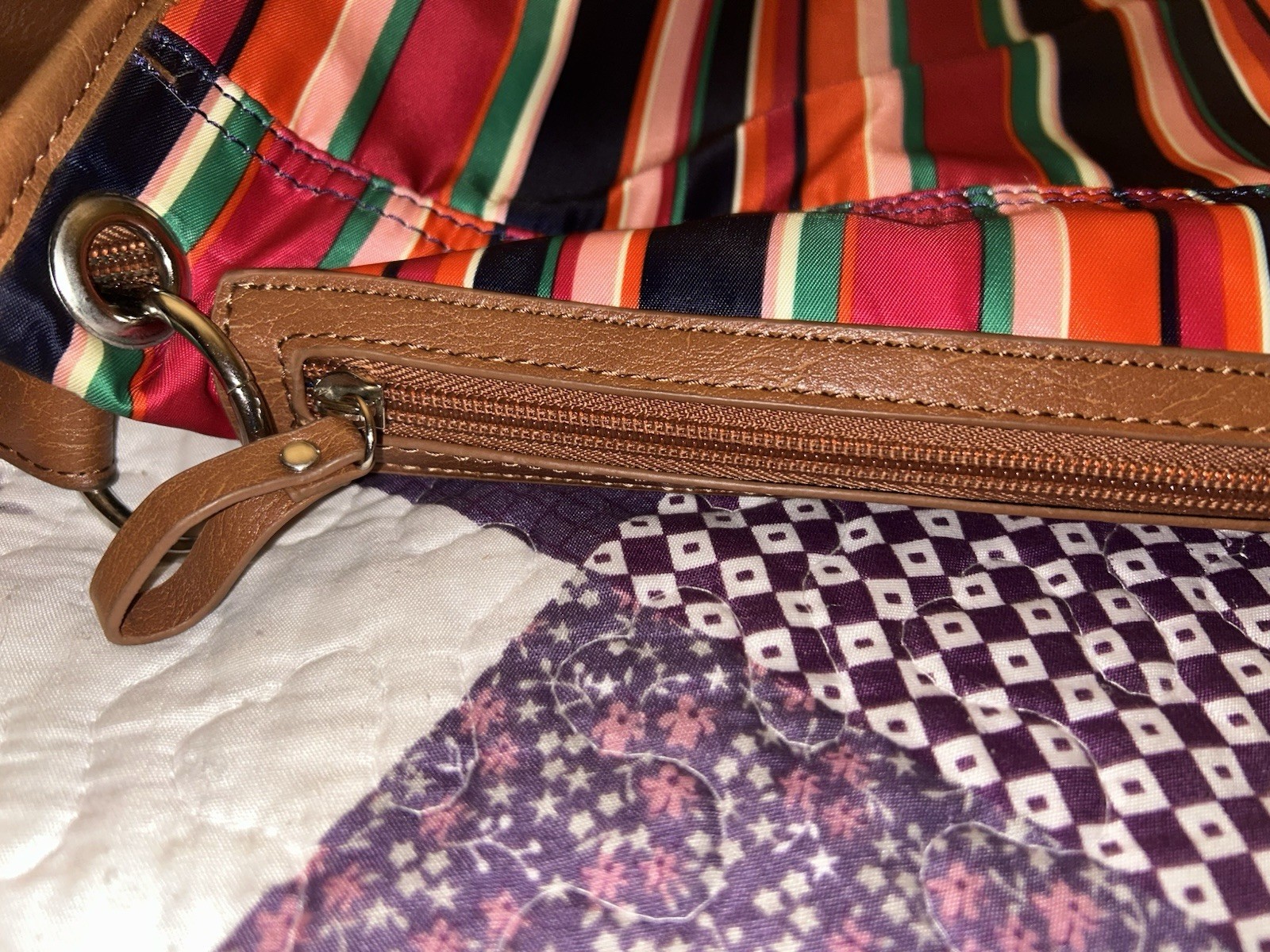 GAL Brightly Colored Striped Cross Body Bag 5 Outer 2 Inner Pockets 47” Strap