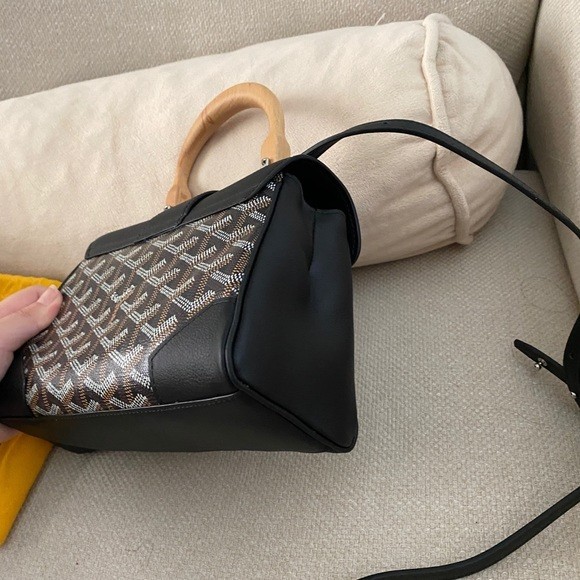 Goyard Shoulder Saigon Bag Soft Bag in black