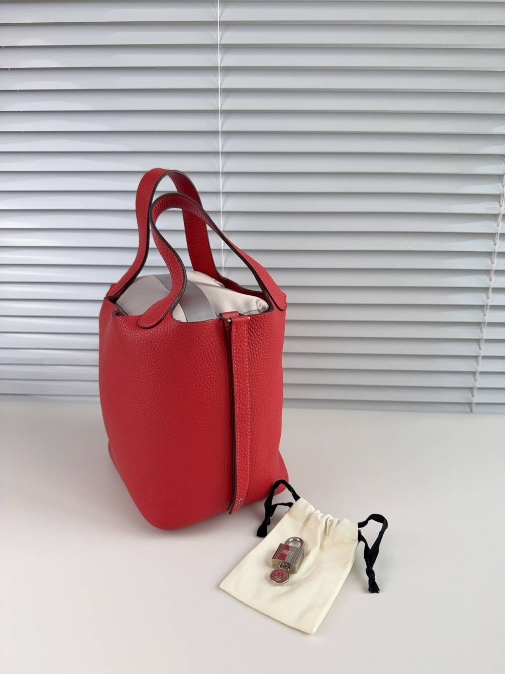 HERMÈS Picotin Lock 18 Red Togo Calfskin Gold Plated Hardware Top Handle Bag