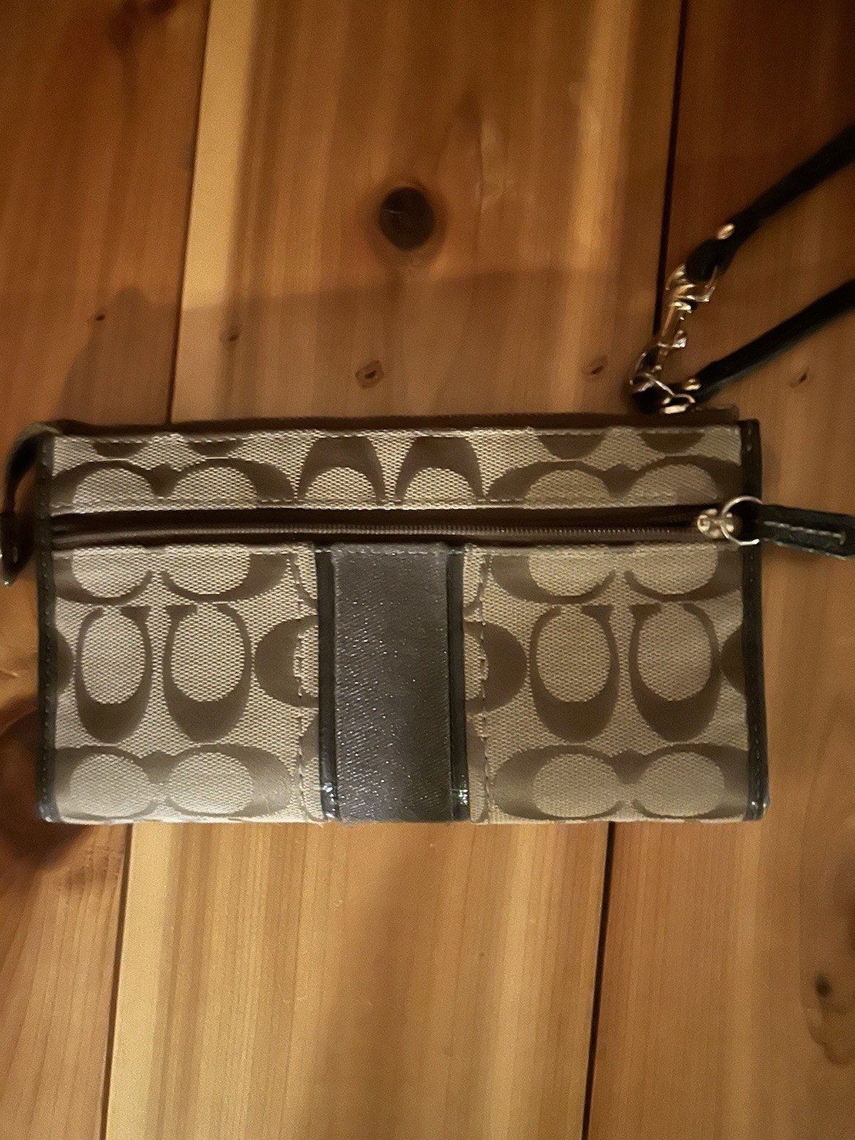 Coach Purse and Matching Wallet. Medium Sized. Lightly Used. Excellent Cond