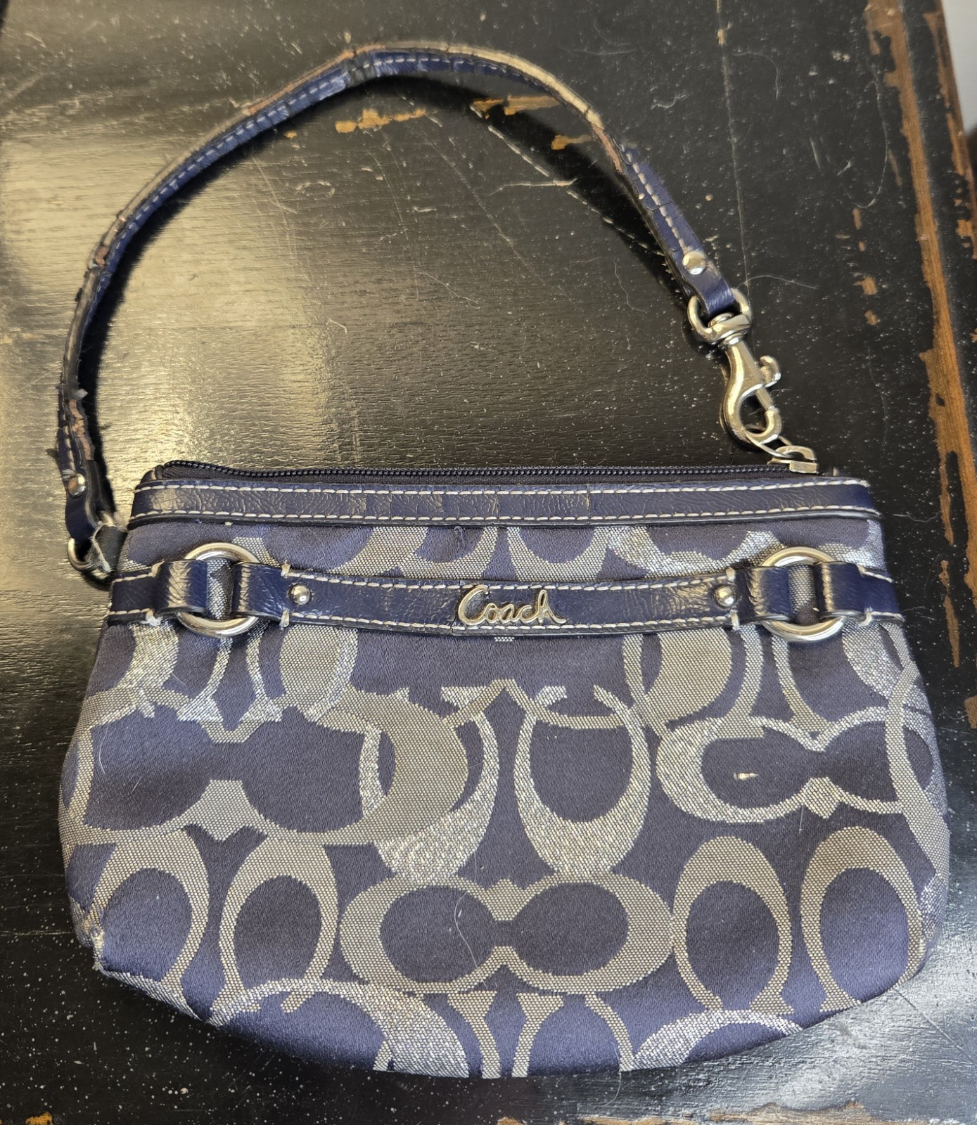 COACH NAVY BLUE GALLERY OPTIC METALLIC SIGNATURE WRISTLET