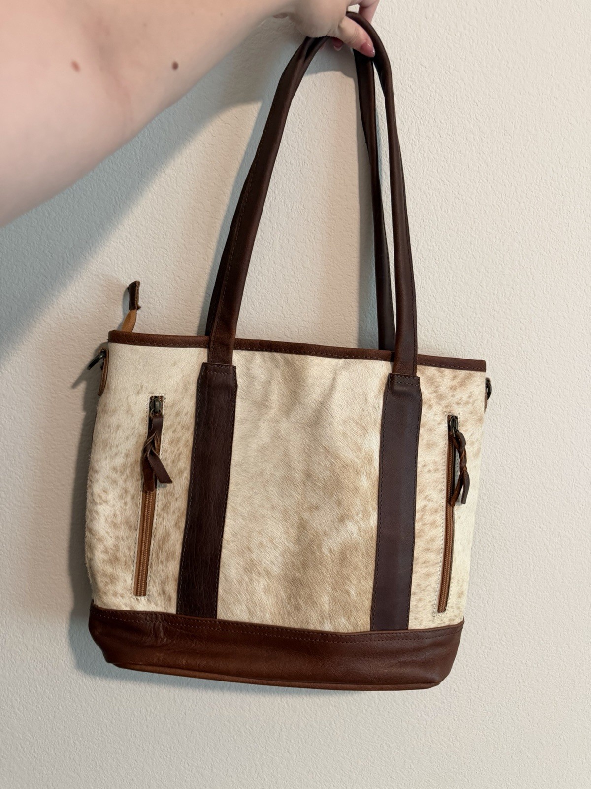 American Darling Large Brown/White Cowhide Tote Zip, Detachable Strap, Pockets