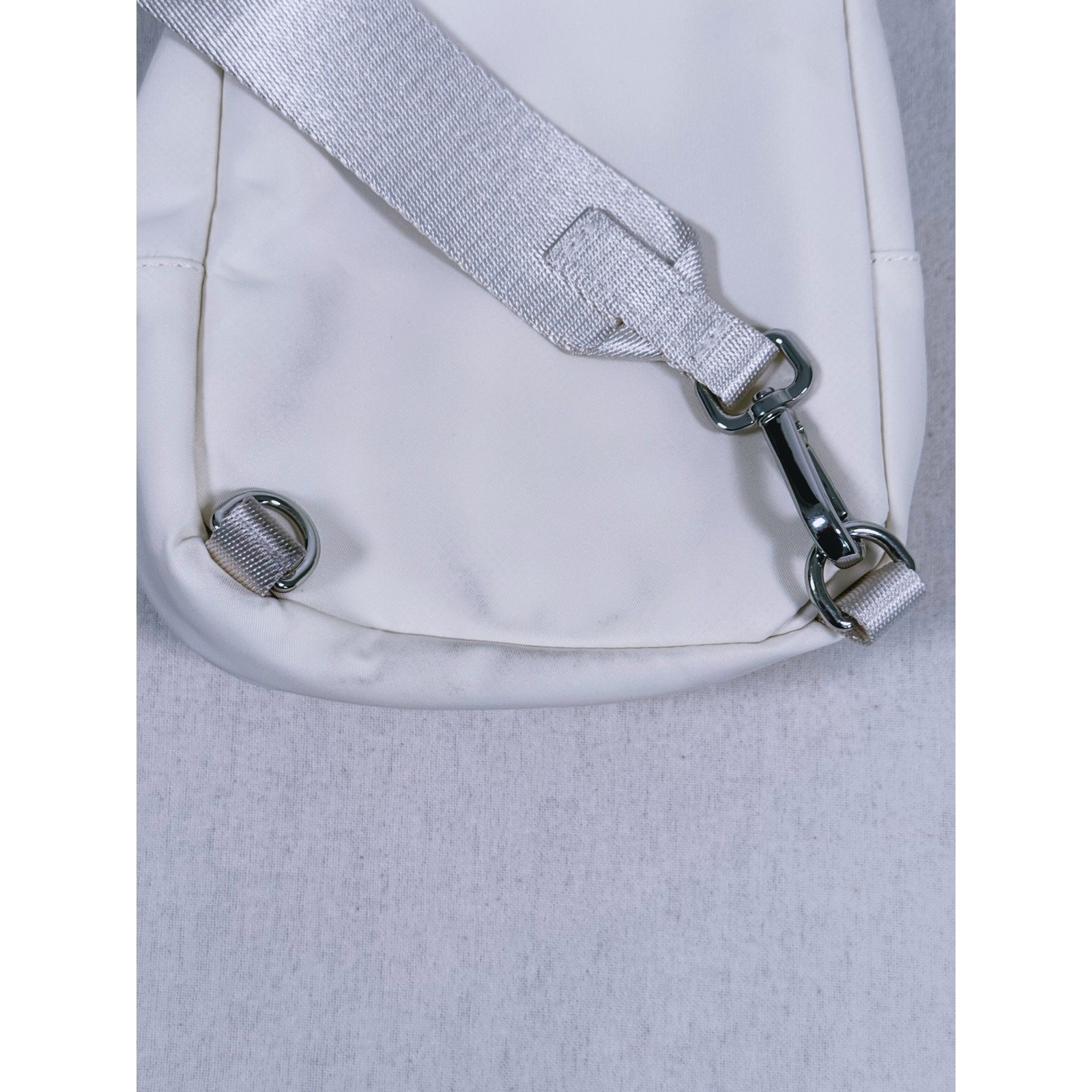 Lululemon Everywhere Sling Bag 2L Cream Crossbody Bag Mini Backpack Travel Sport