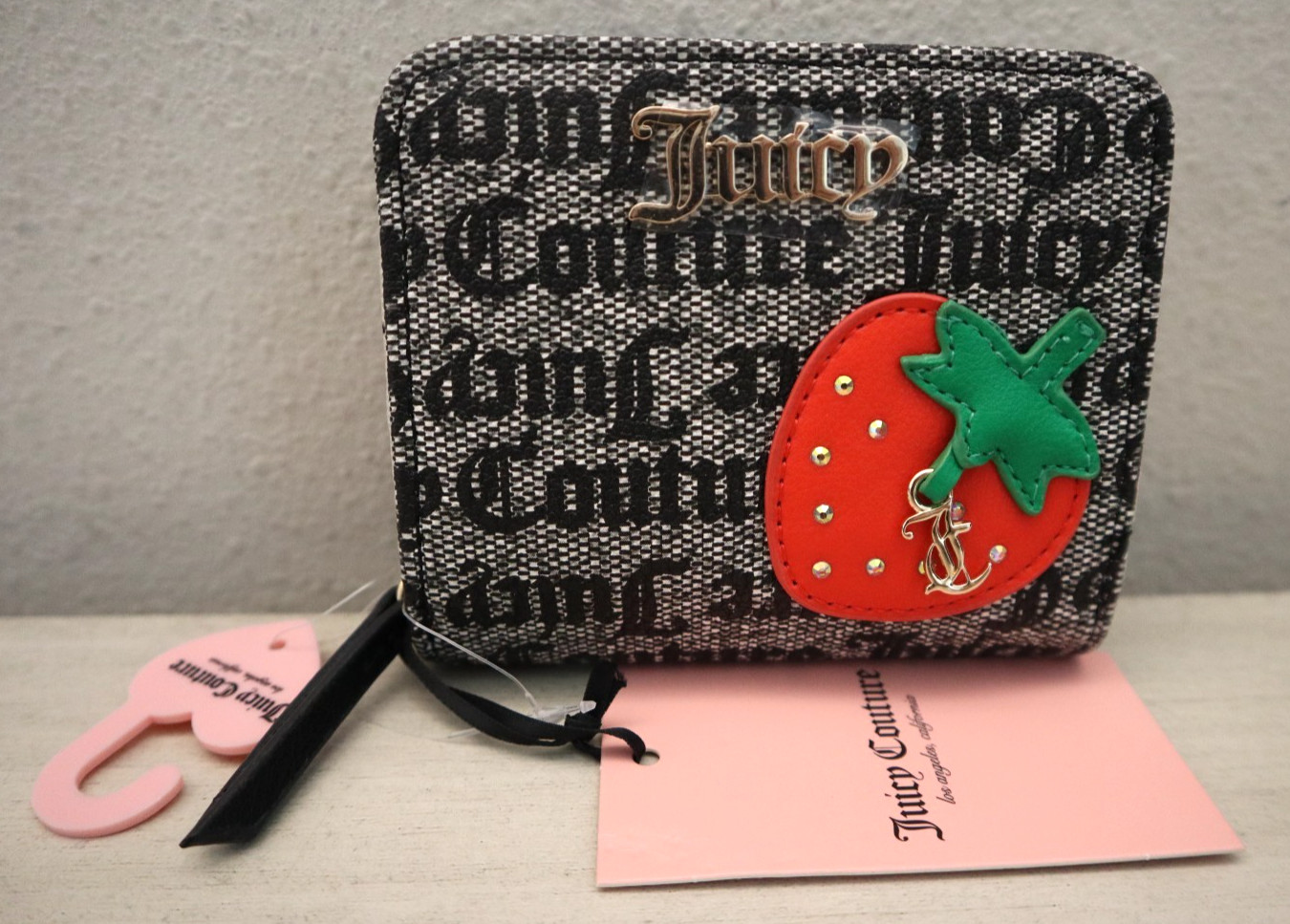 Juicy Couture 13JCD4CBU-JBB Black/Beige Freshly Picked Small Zip Around Wallet