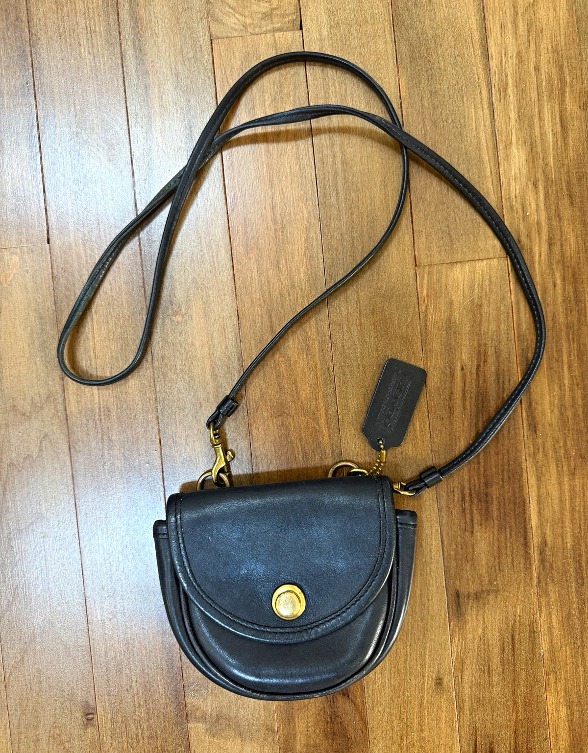 Coach Mini Black Crossbody Bag Snap Closure Gold Hardware Detachable Strap