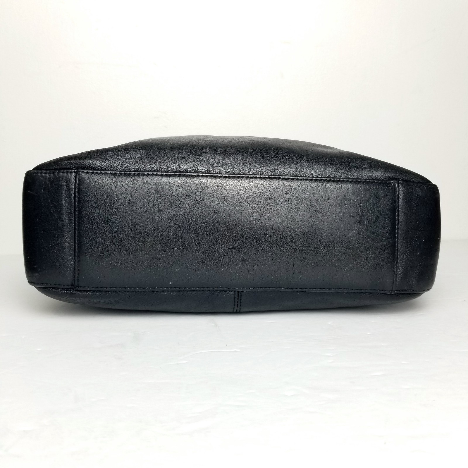 Etienne Aigner Black Genuine Leather Shoulder Bag Gold Tone Logo Classic