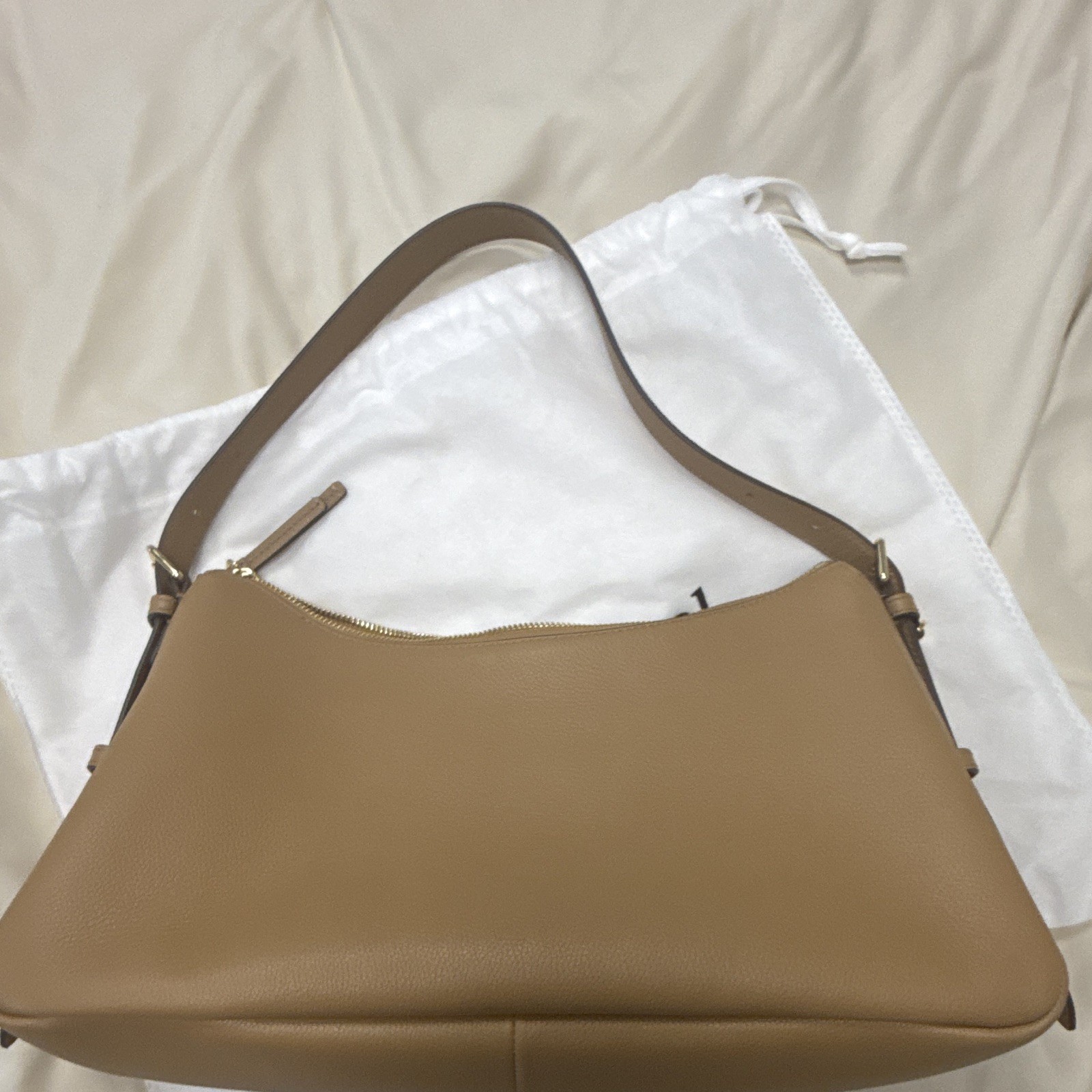Tory Burch Tan Small Crescent Shoulder Bag Zip Adjustable Strap Pockets Dust