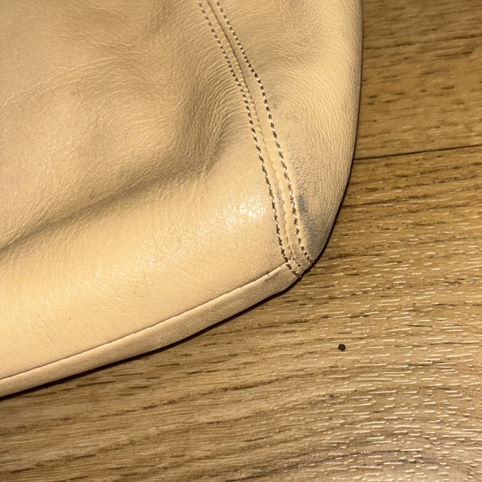 Coach Madison One strap Hobo Shoulder Bag Pale Yellow Tan Beige Color