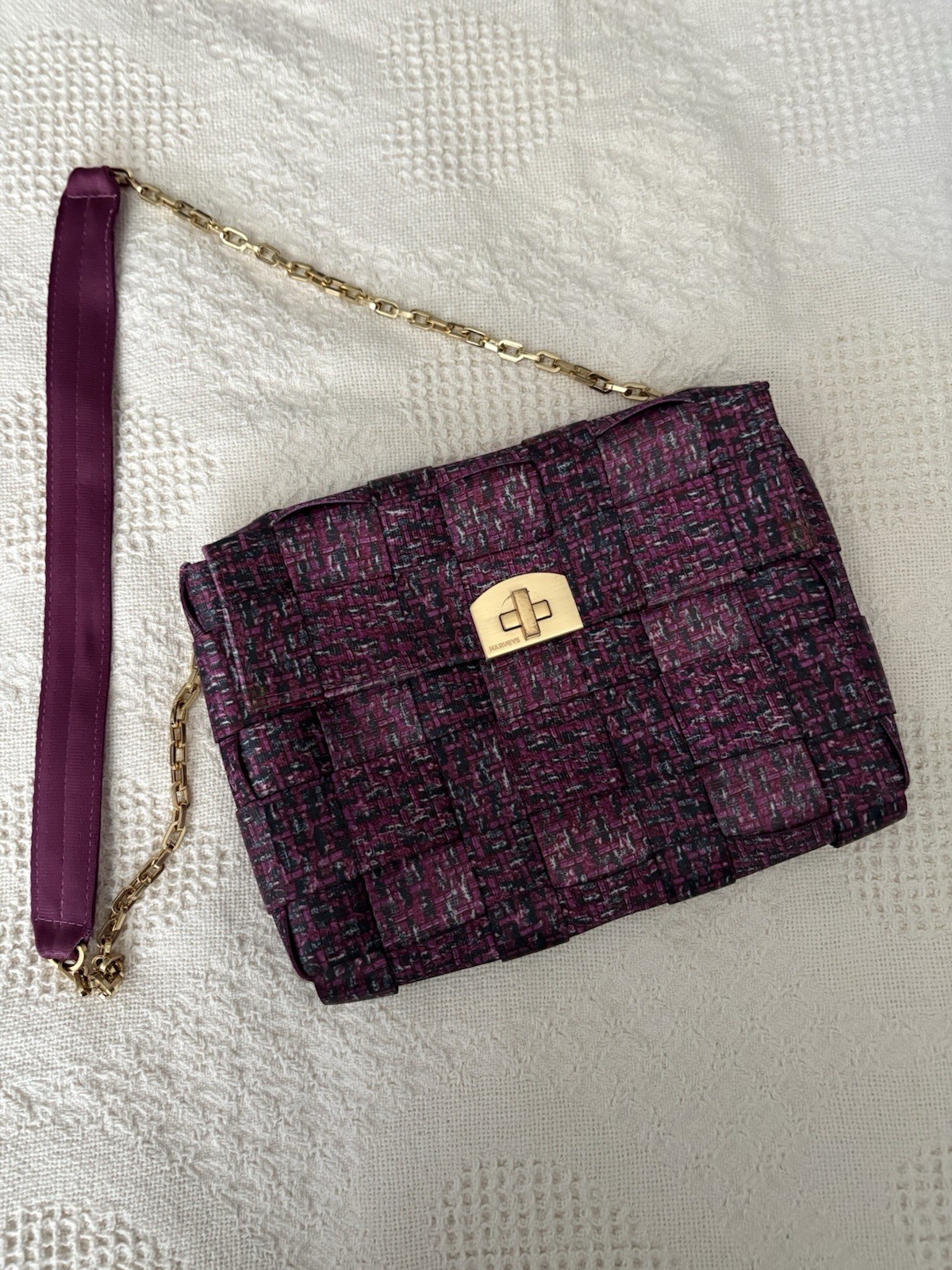 Harveys Original Seatbelt Bag Chelsea Tote Tweed Magenta/Plum Gold Chain.