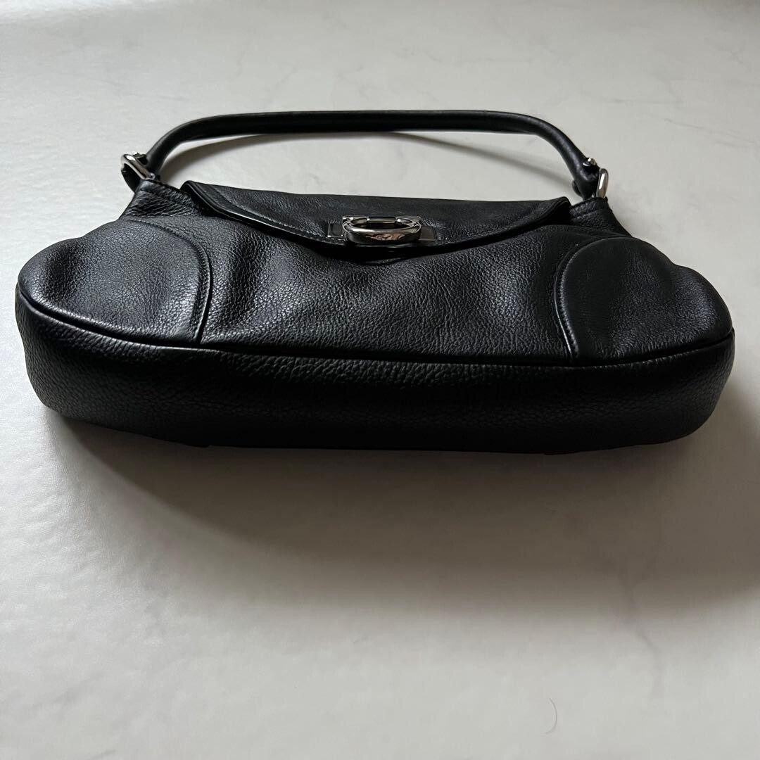 Salvatore Ferragamo Black Leather Gancini Shoulder Bag Flap Silver Hardware