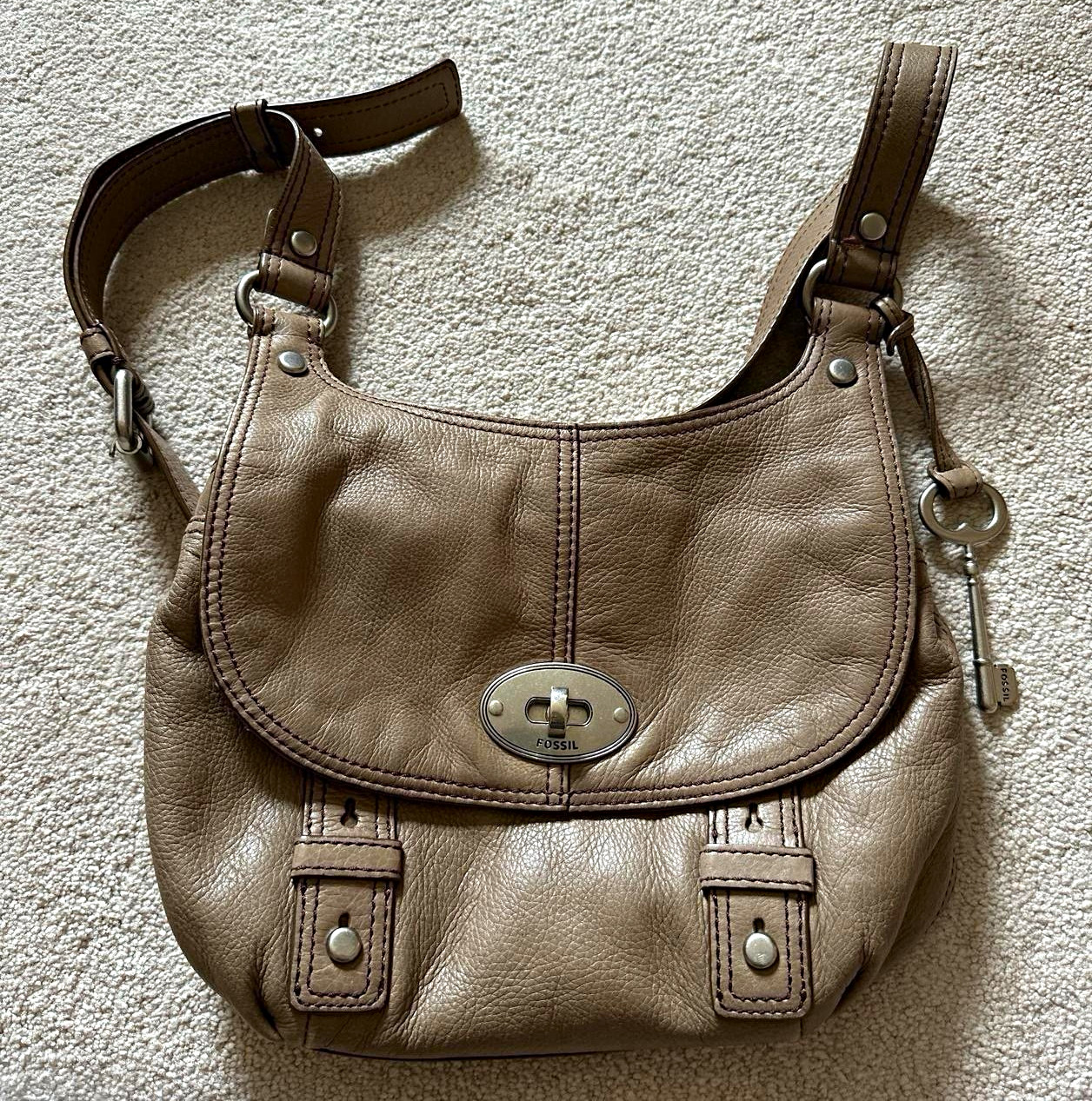 Fossil Women’s Taupe Pebbled Shoulder Bag Turn Lock Key Charm, Authentic Leather