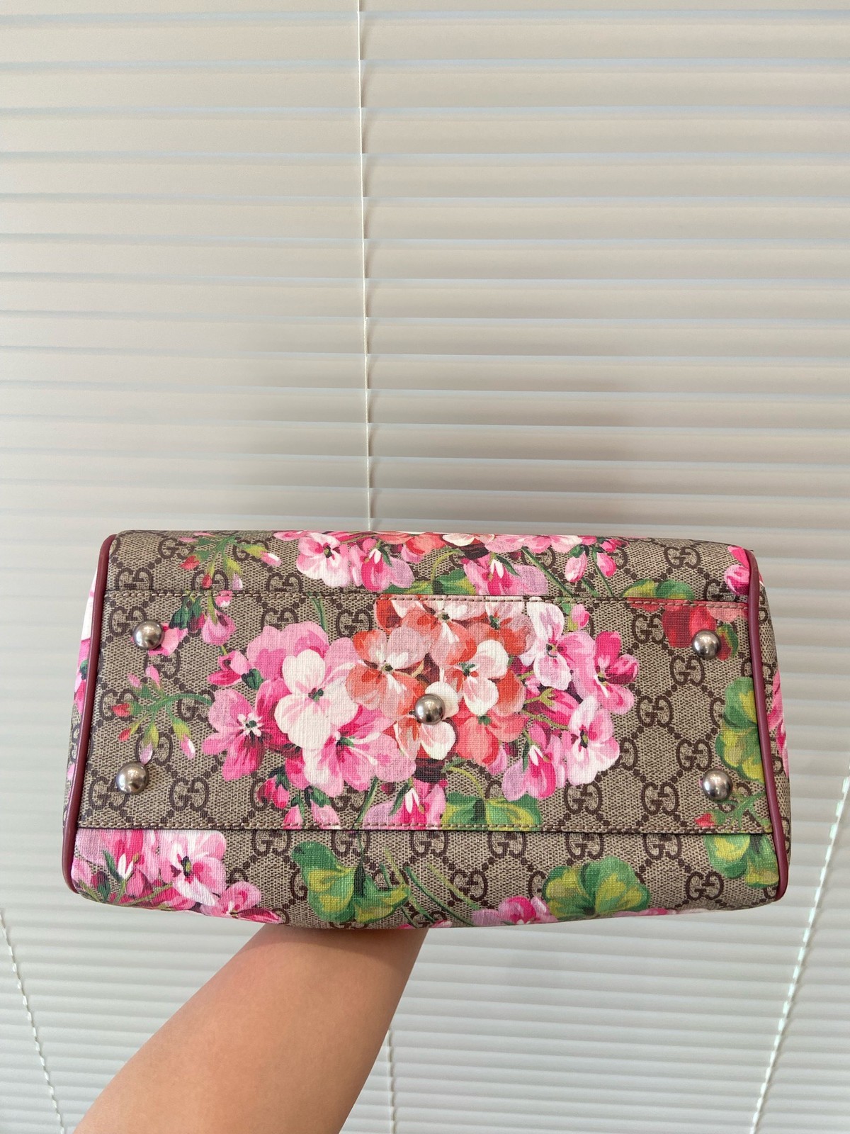 AUTH Gucci GG Blooms Supreme Canvas Pink Floral Boston Bag Crossbody Bag Silver