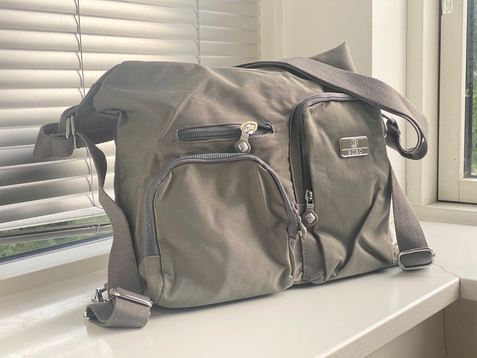 Nylon Bag 3 Compartments Messenger Bag Shoulder Crossbody Bag Front Pocket