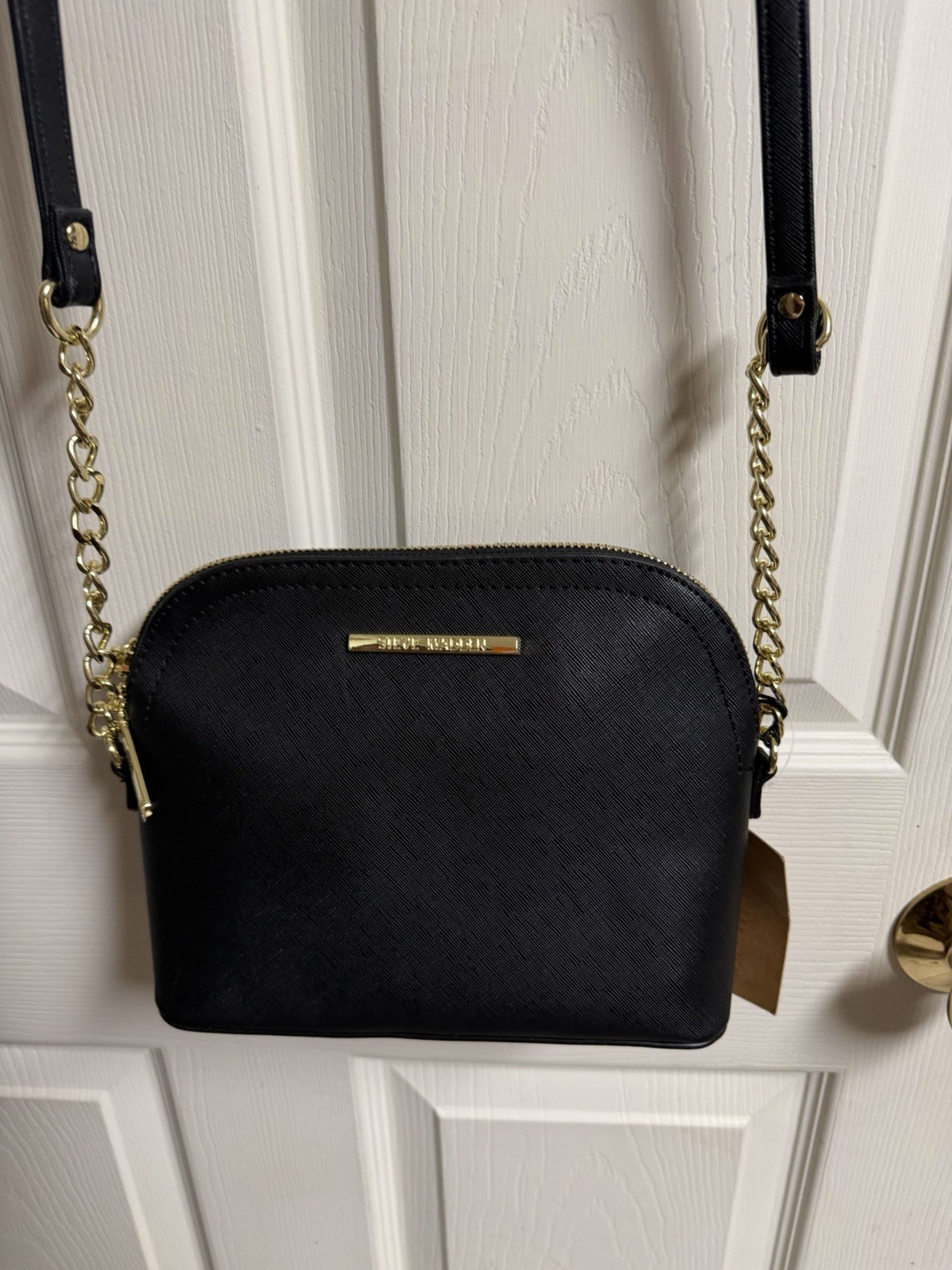 Steve Madden BMaggie Crossbody Bag Purse Black Dome Gold Chain Strap 8×9