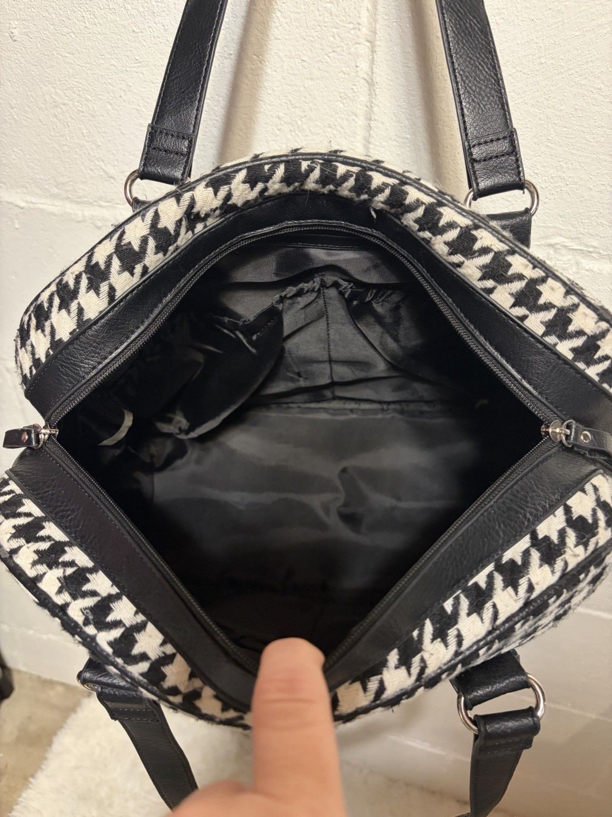 Women’s Black & White Houndstooth Satchel Top Handle Zip, Lined Silver