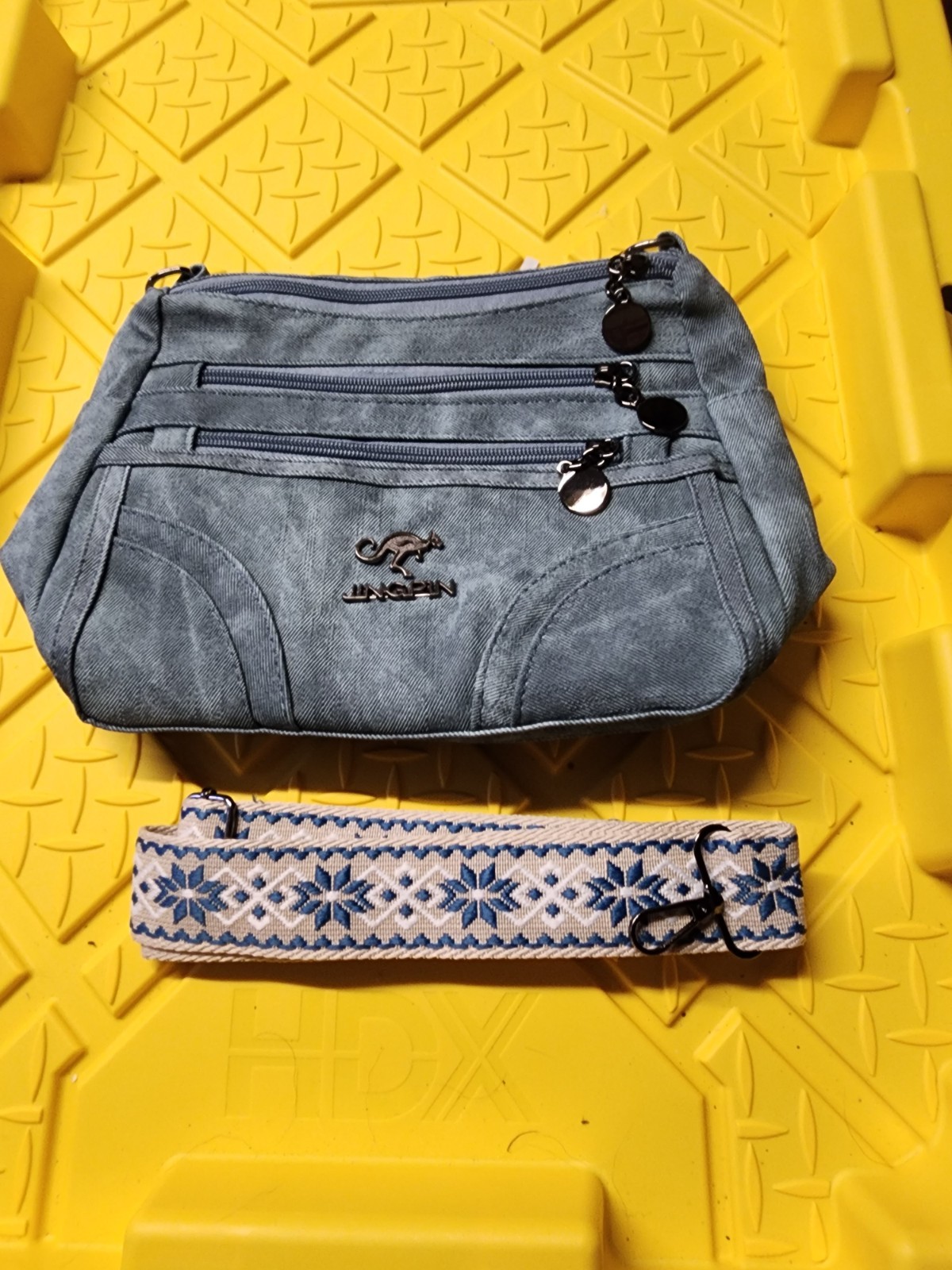 Jingpin Navy Blue Soft Shoulder To Crossbody Bag Adjustable Strap 8 Pockets NWOT