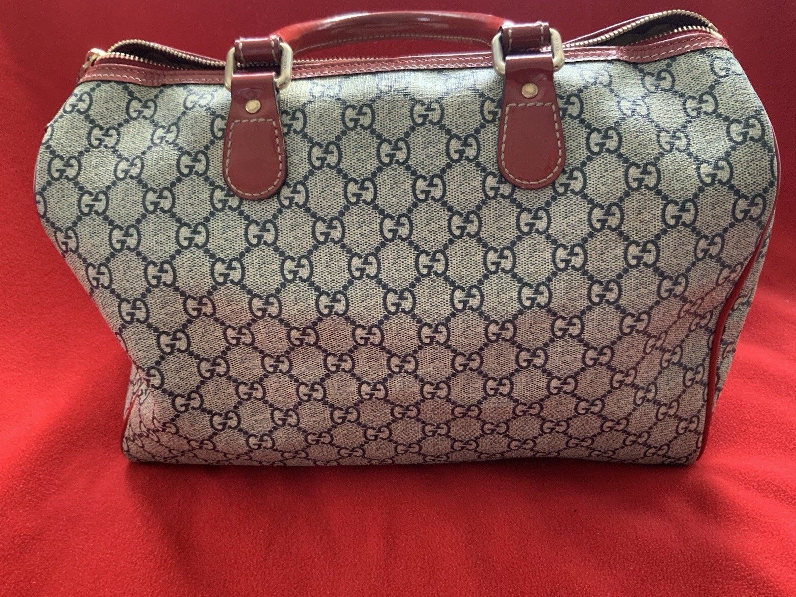 Gucci Medium GG Supreme Joy Tattoo Heart Boston Bag Gray Red Gold Hardware