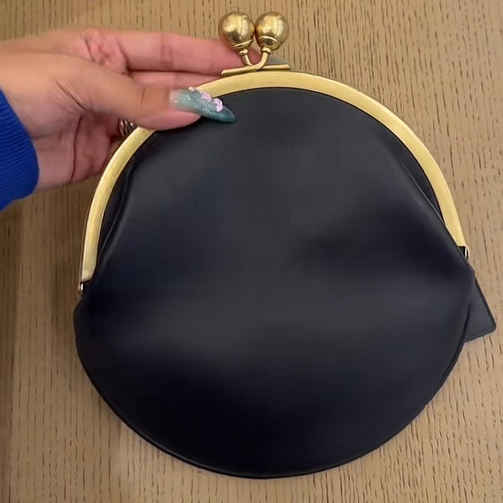 Coach Kisslock Pouch 20