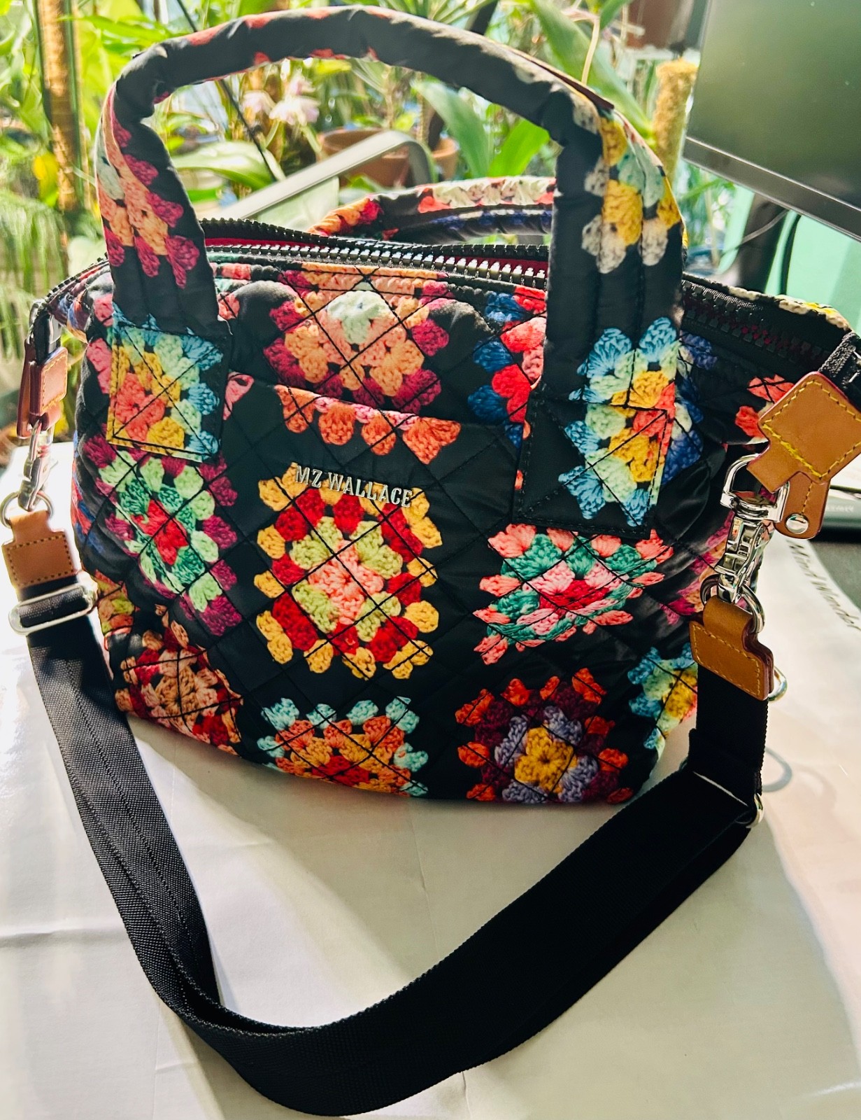 MZ Wallace Sutton deluxe rare crochet print excellent with pouch and strap