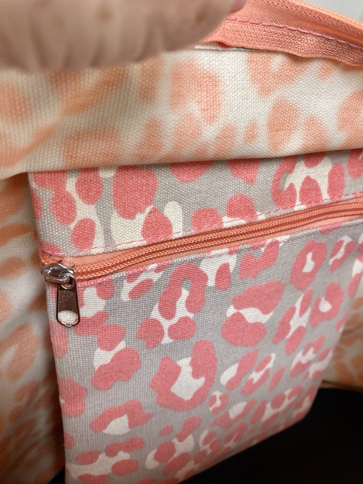 Utility Tote Bag Zip Top Organizer 10 Pockets Pink Teacher Nurse Shopping