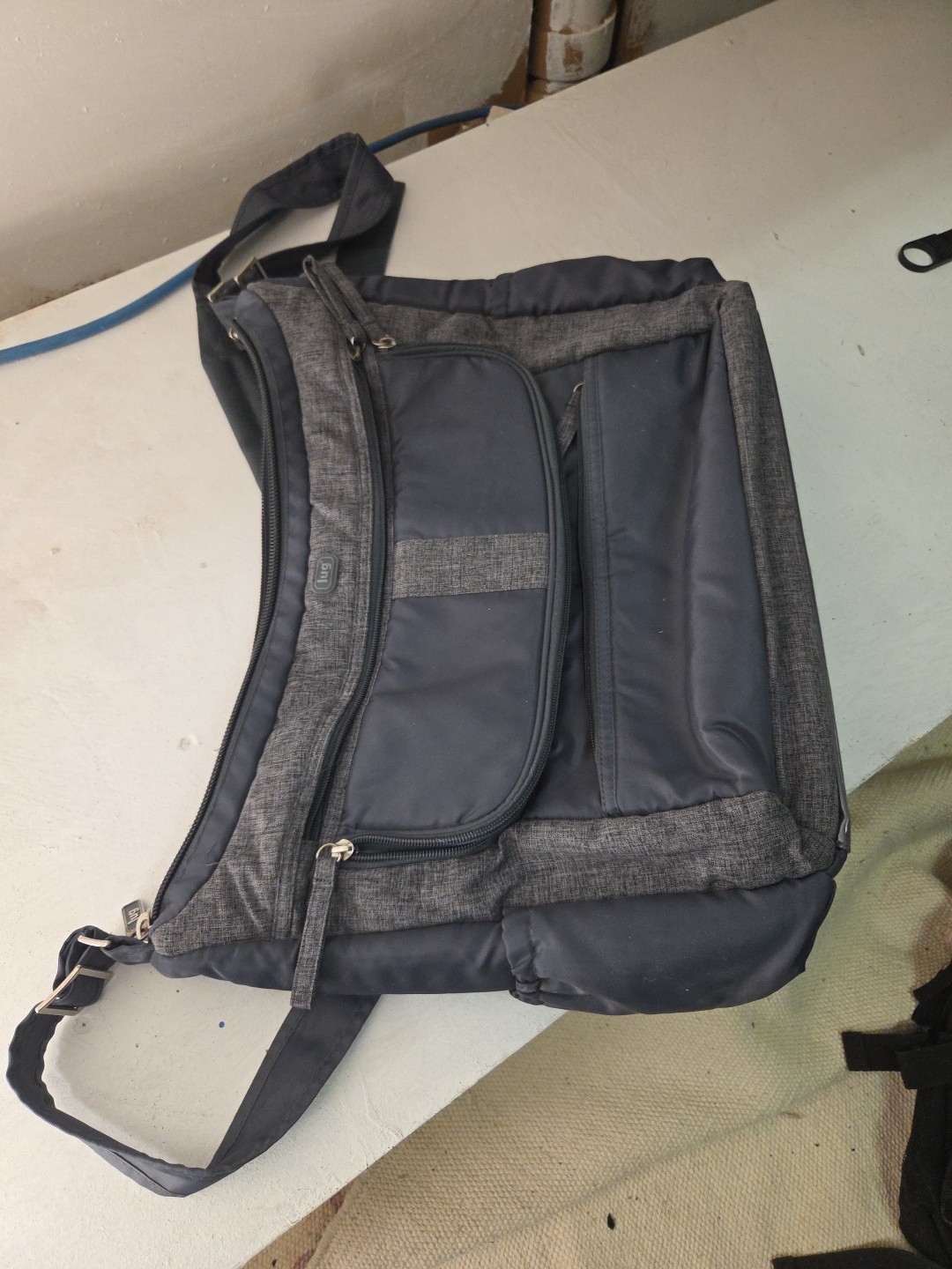 Lug Camper Crossbody Bag Heather Grey Multi-Pocket RFID Travel