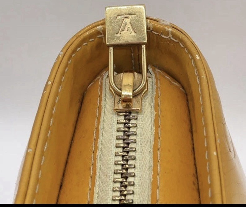 Authentic Louis Vuitton Vernis Houston Tote Yellow Patent Leather w COA CA0959