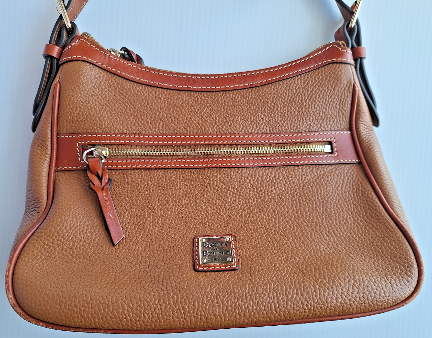 Dooney & Bourke Pebble Grain Small Presley Crossbody Handbag Purse Caramel Brown