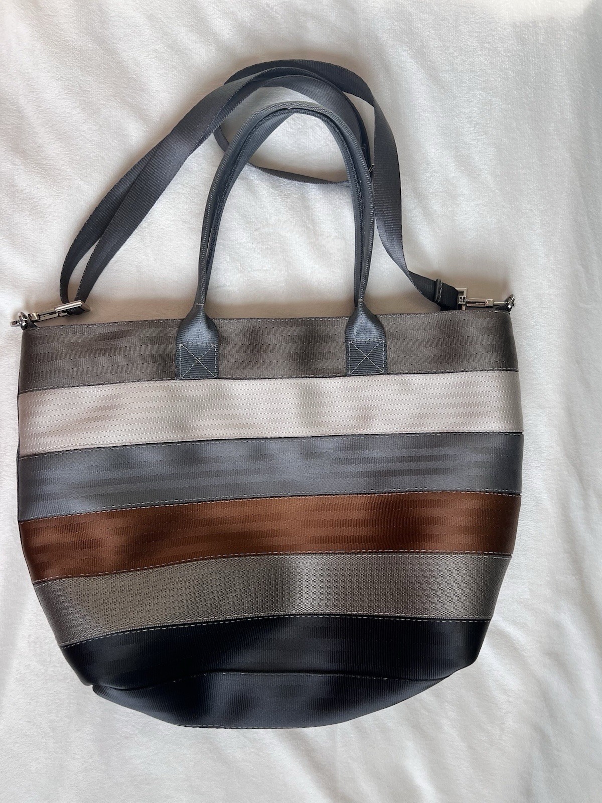Harveys Original Seatbelt Bag Striped Medium Tote Crossbody Purse Gray Brown