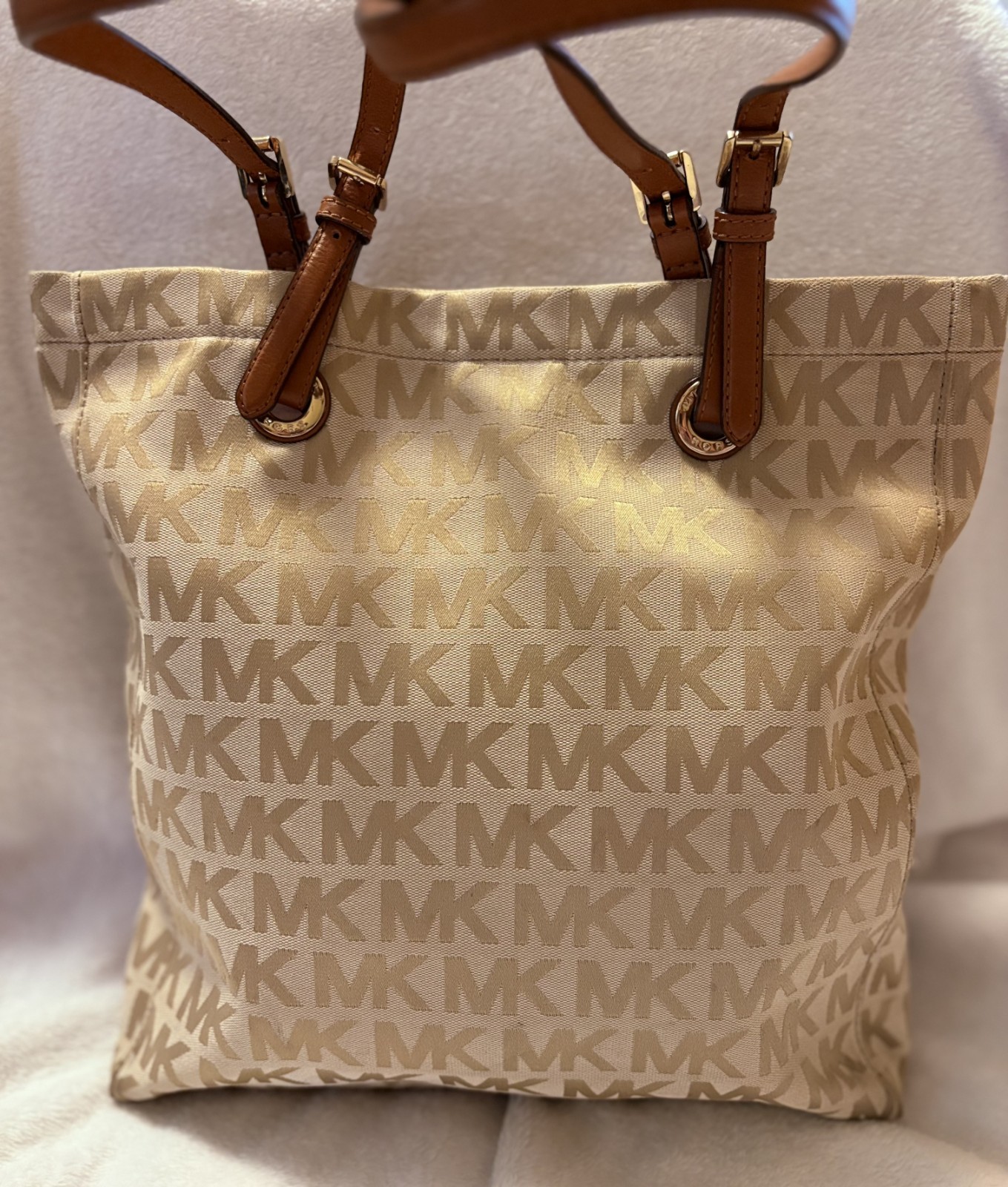 MICHAEL Michael Kors Jet Set BeigeBrown Signature Canvas and Leather Shopper