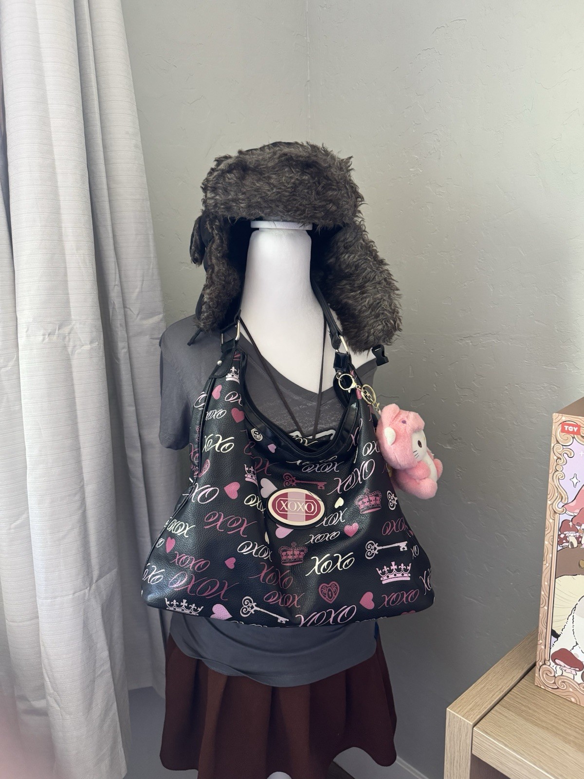 Y2K XOXO black & pink bag with hearts, crowns, and ‘XOXO’ text#y2k #mcbling