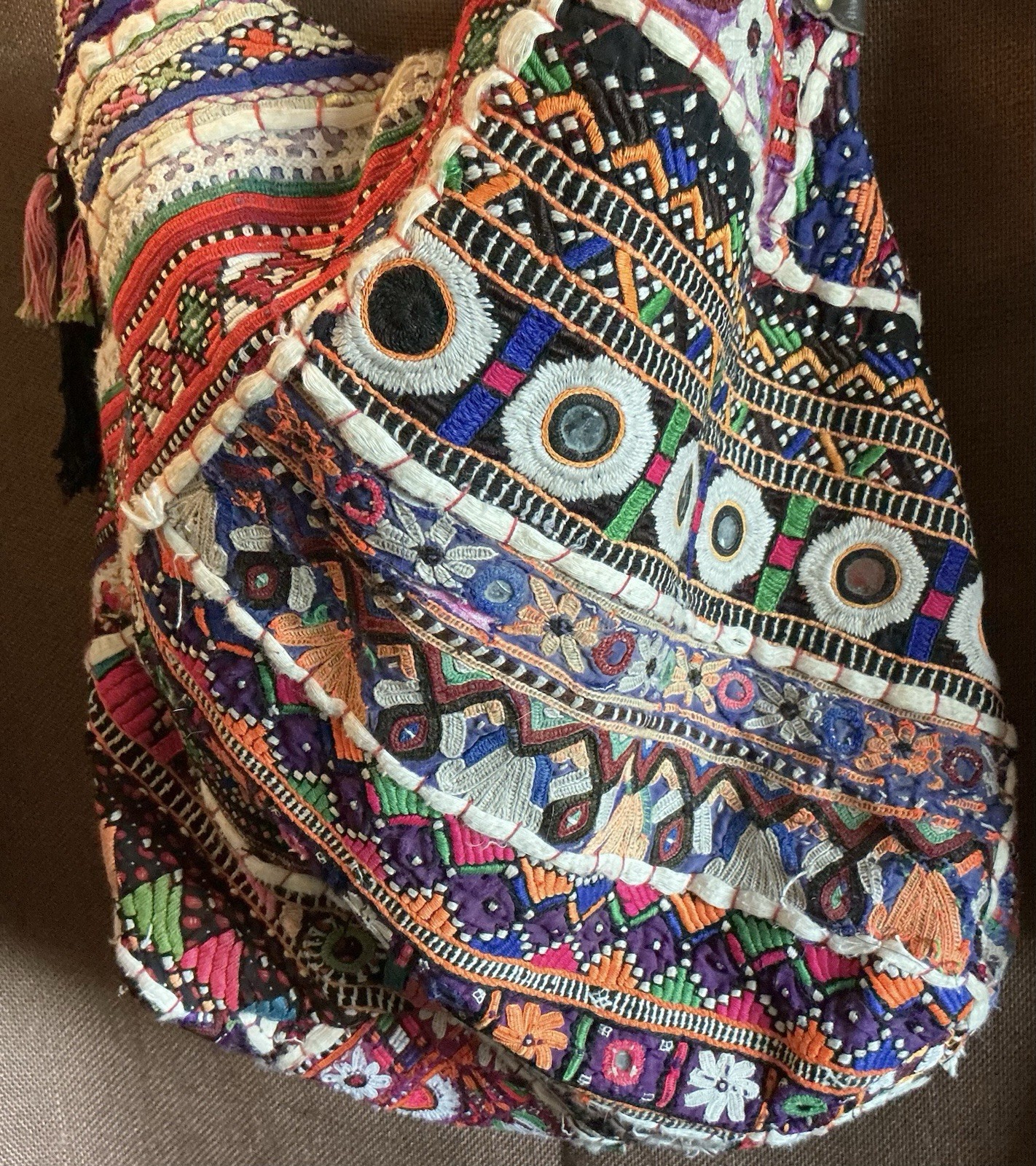 India Purse In 100% Polyester With Embroidery Design For Women