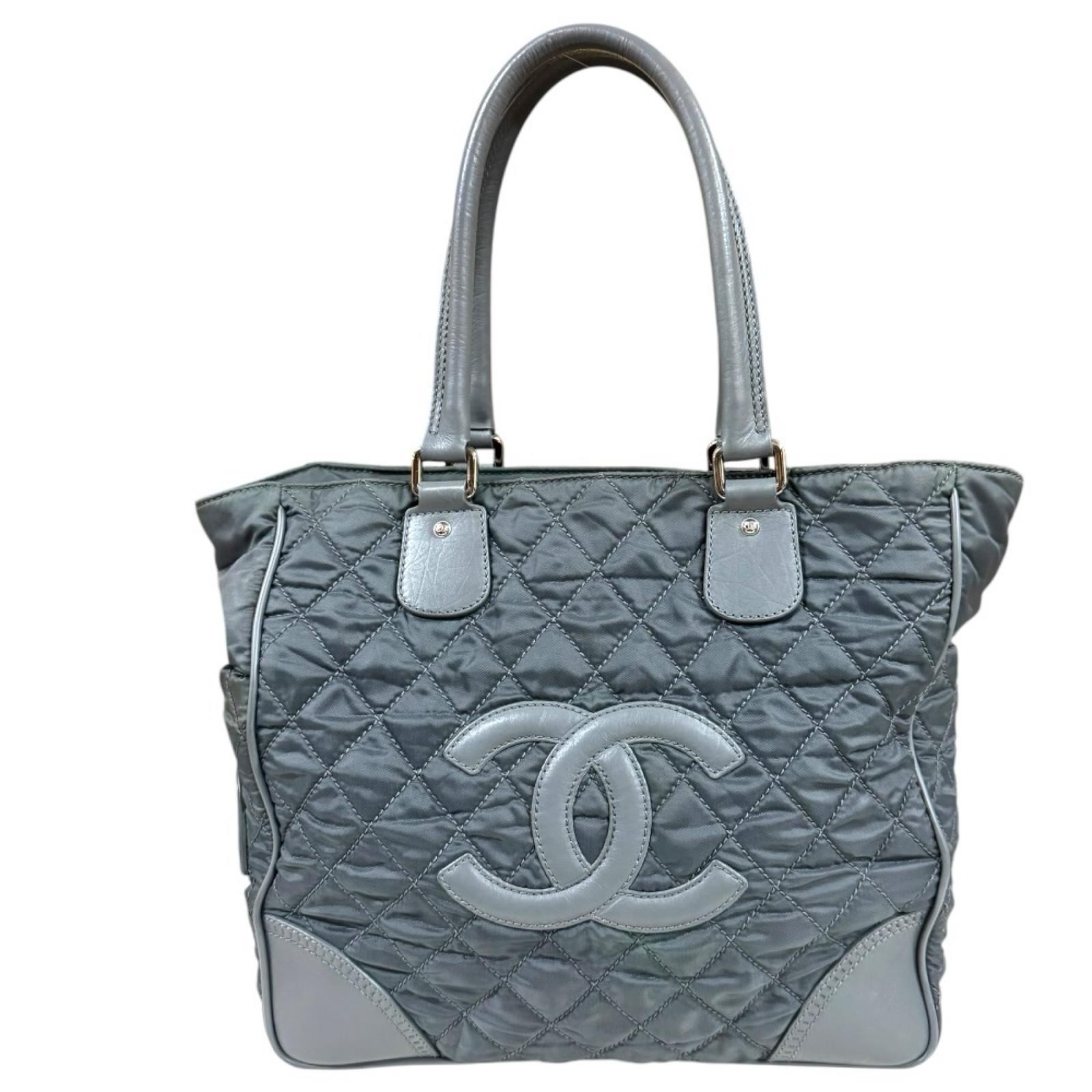 CHANEL Tote Bag A33100 Nylon leather used