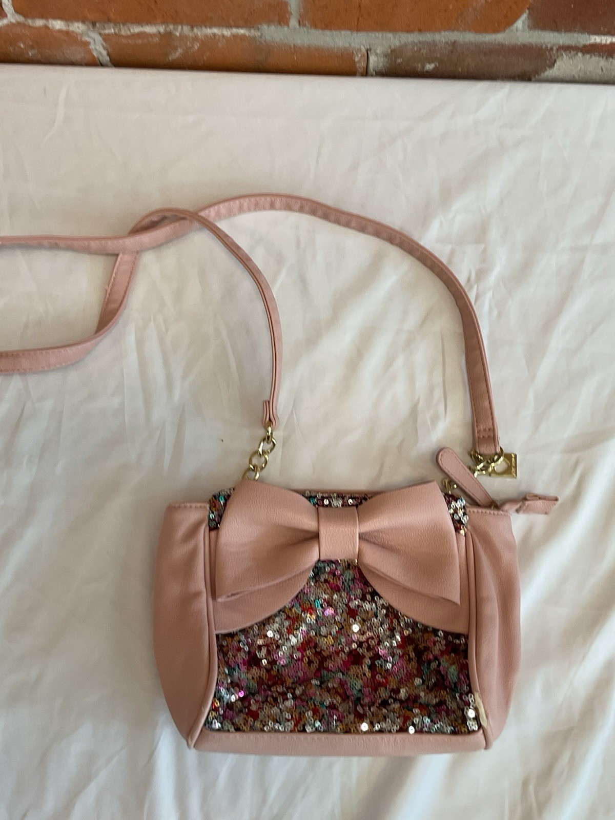 BETSEY JOHNSON BLUSH PINK SEQUIN BOW CROSSBODY BAG PURSE SUPER RARE