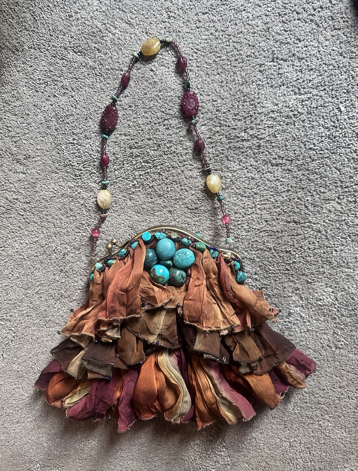 VintageMary Frances Multicolor Beaded Ruffle Shoulder Bag. Kiss lock.